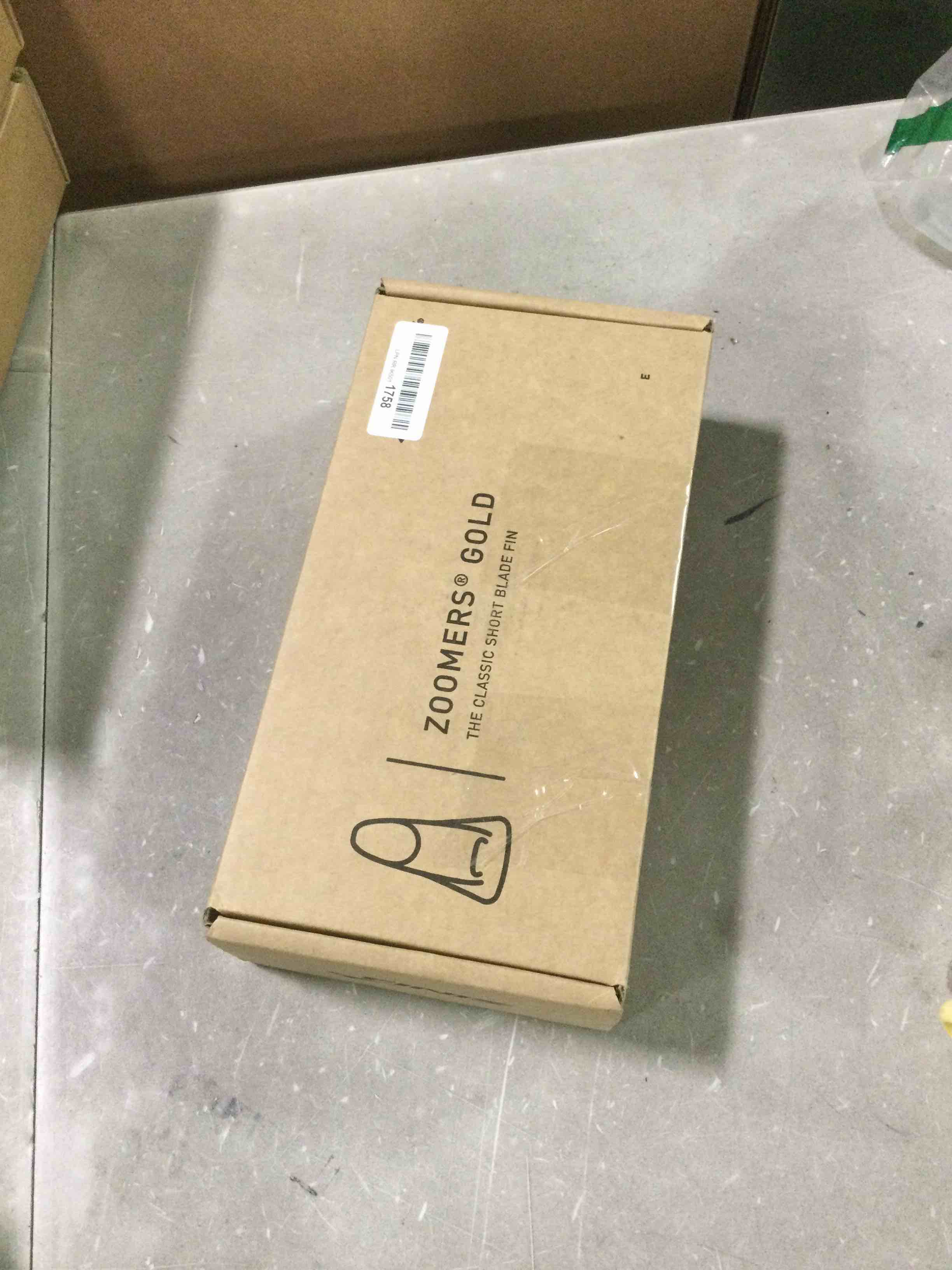 https://s3.amazonaws.com/lotting-images-prod/bidfta/BLU6264720_1715262358443.jpeg
