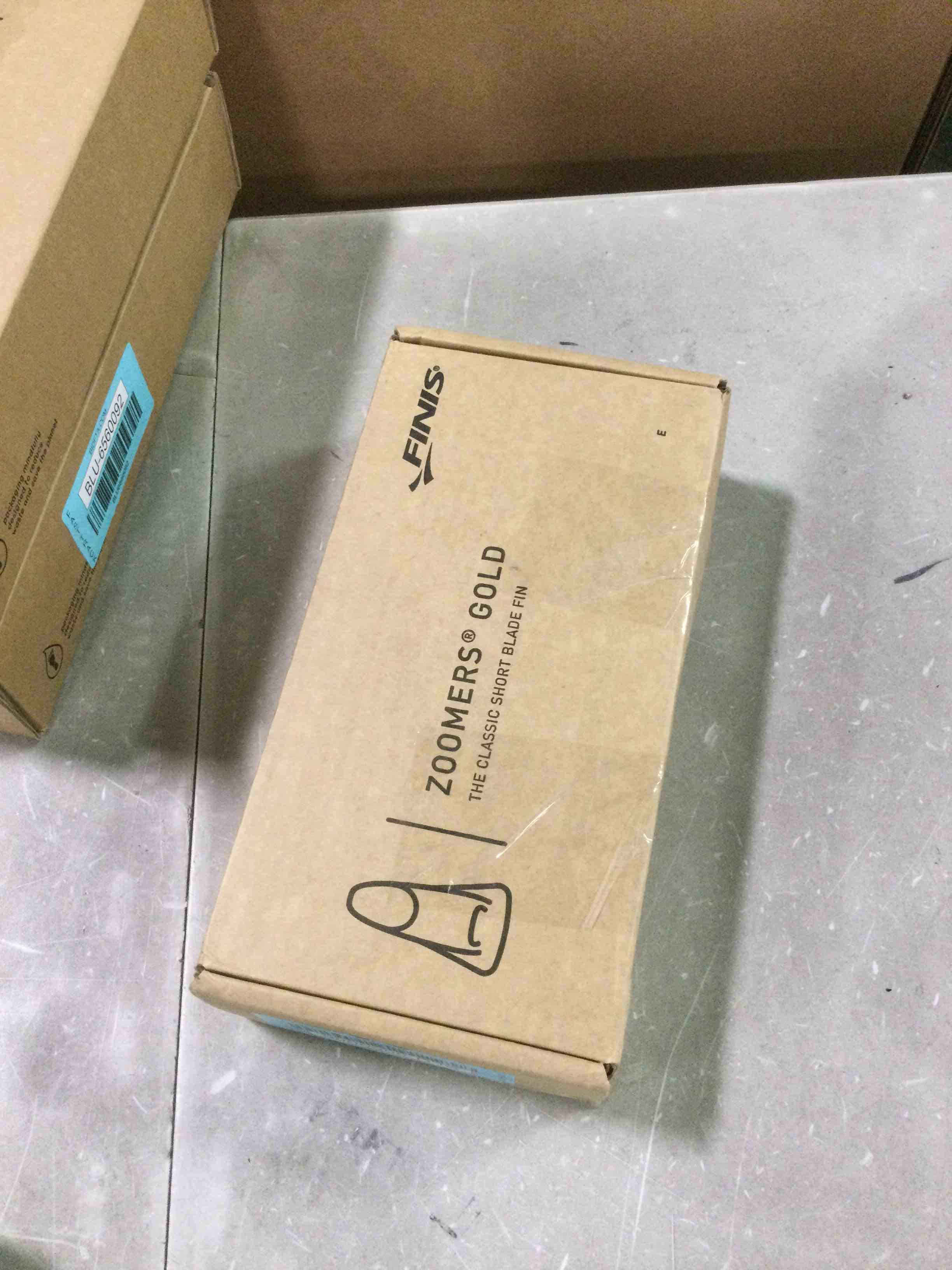 https://s3.amazonaws.com/lotting-images-prod/bidfta/BLU6264721_1715262402655.jpeg