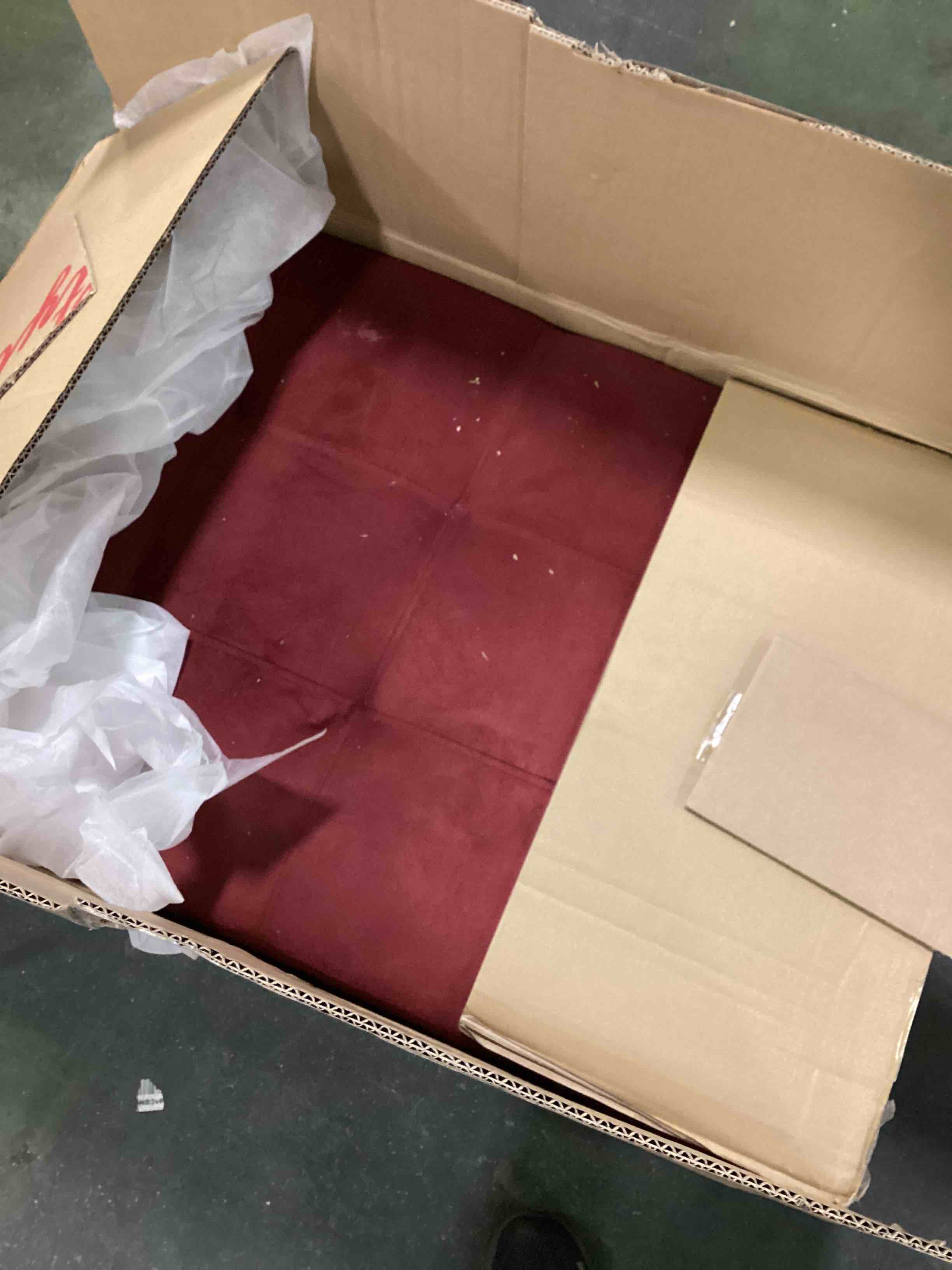 https://s3.amazonaws.com/lotting-images-prod/bidfta/BLU6264841_1715278990352.jpeg