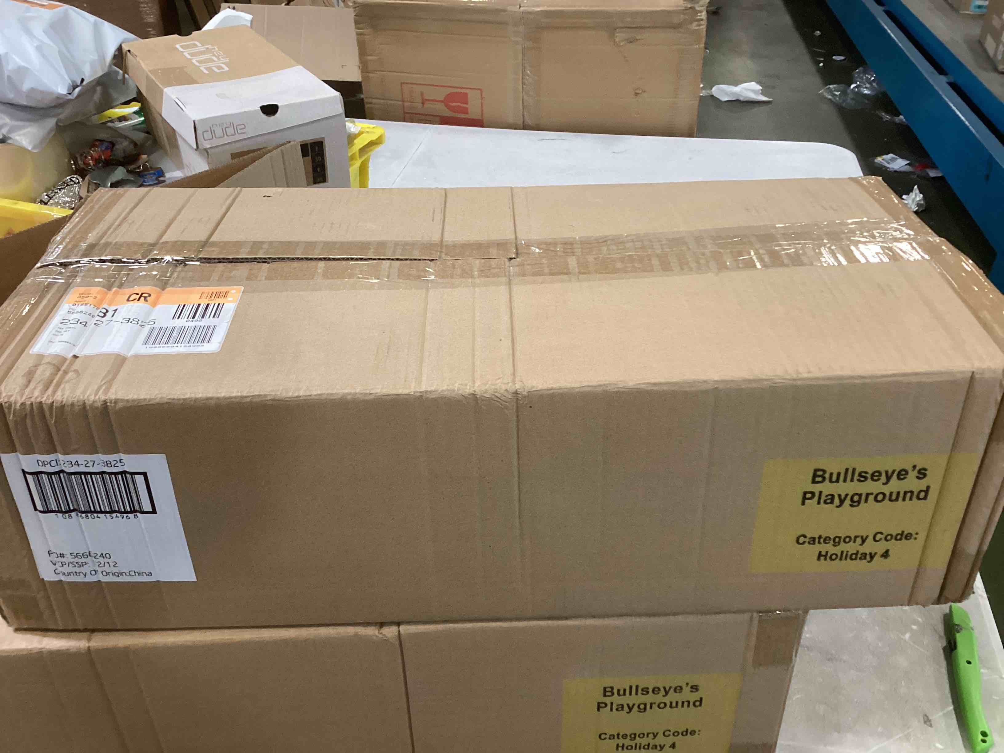 https://s3.amazonaws.com/lotting-images-prod/bidfta/BLU6265961_1715183738381.jpeg