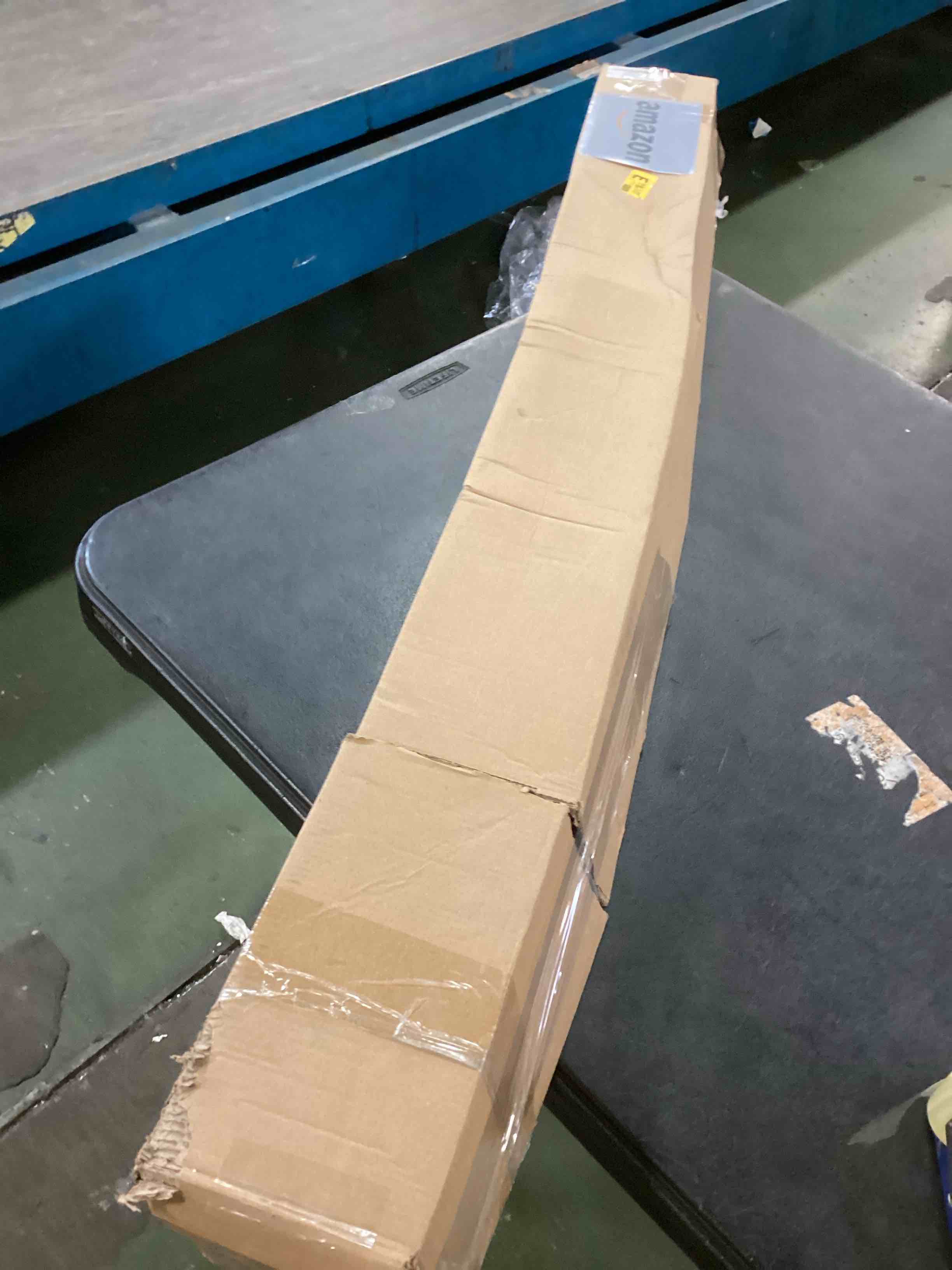 https://s3.amazonaws.com/lotting-images-prod/bidfta/BLU6266200_1715261388945.jpeg