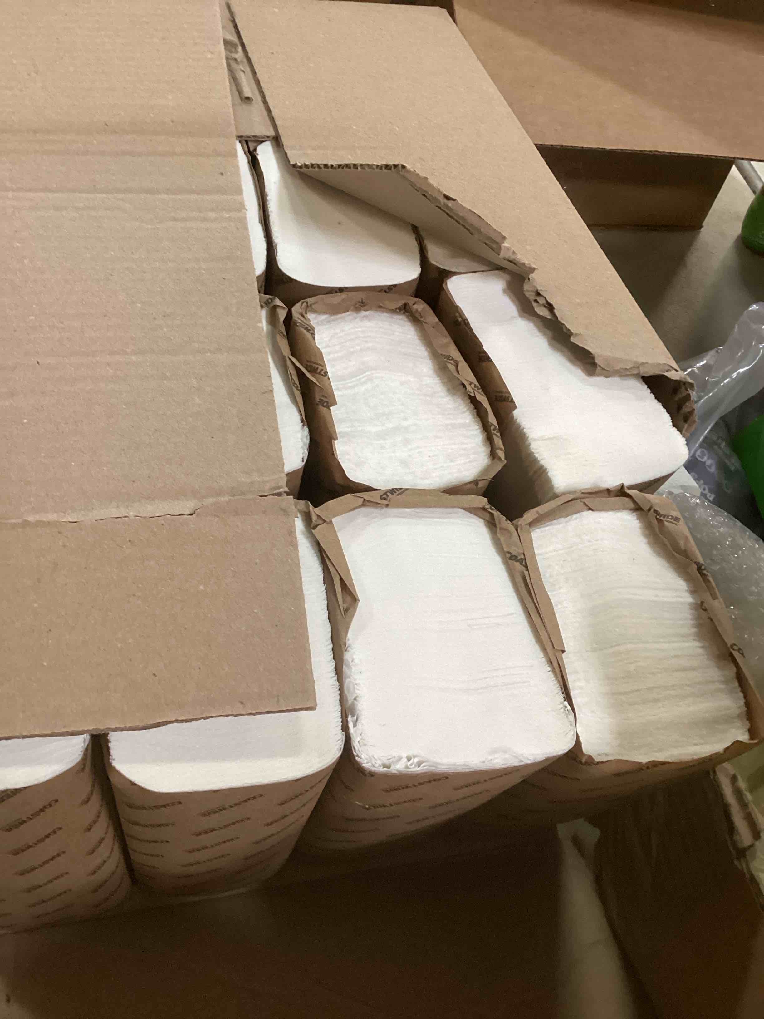 https://s3.amazonaws.com/lotting-images-prod/bidfta/BLU6266590_1715365598559.jpeg