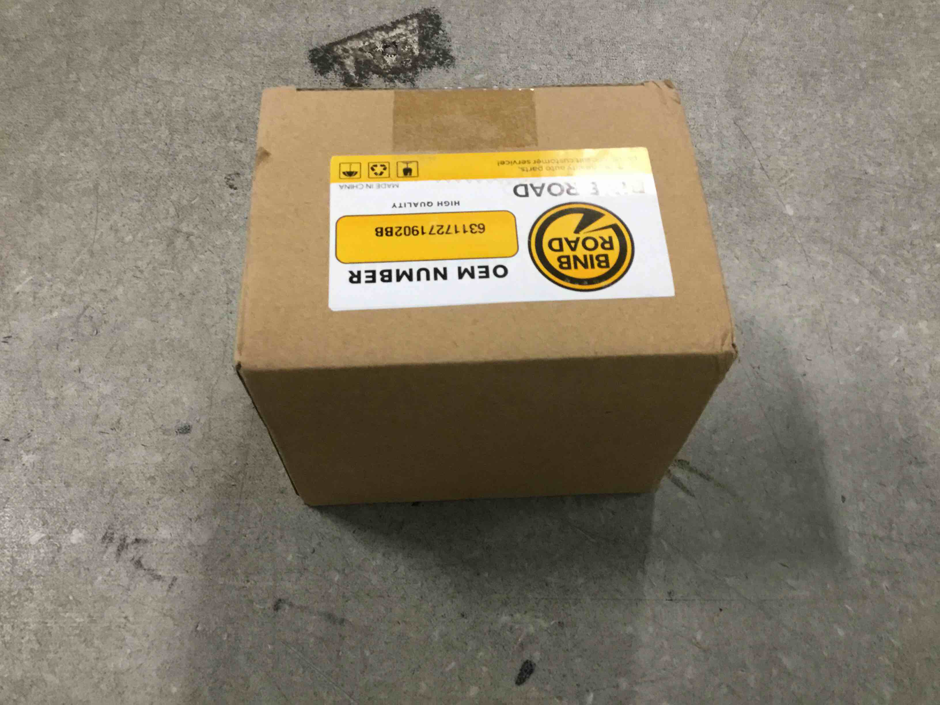https://s3.amazonaws.com/lotting-images-prod/bidfta/BLU6266773_1715435294997.jpeg