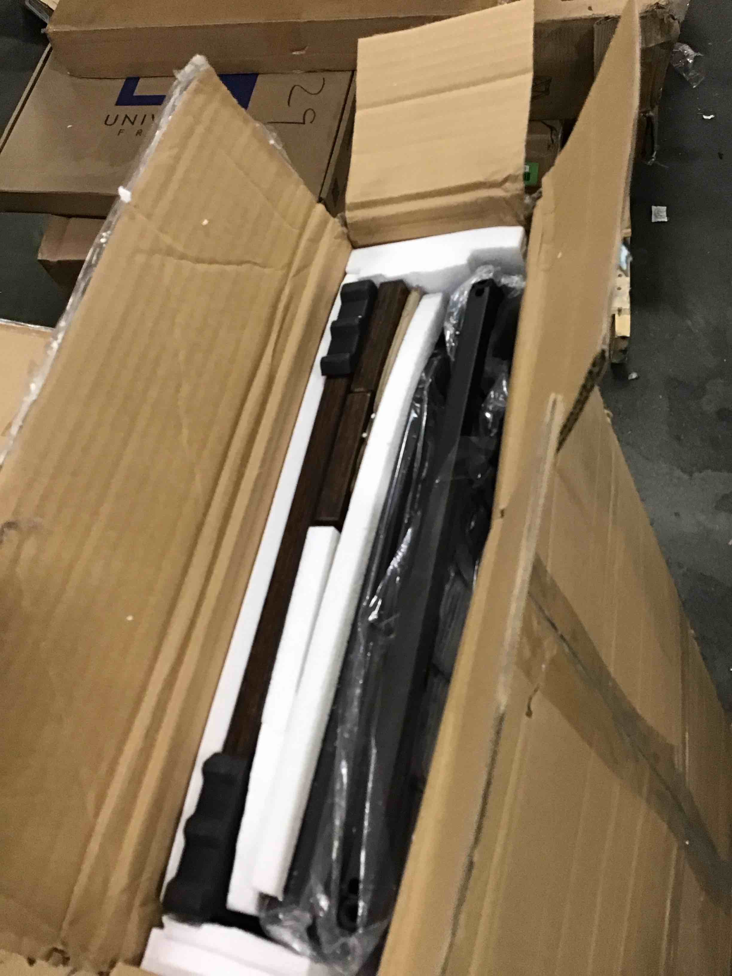 https://s3.amazonaws.com/lotting-images-prod/bidfta/BLU6267177_1715962226627.jpeg