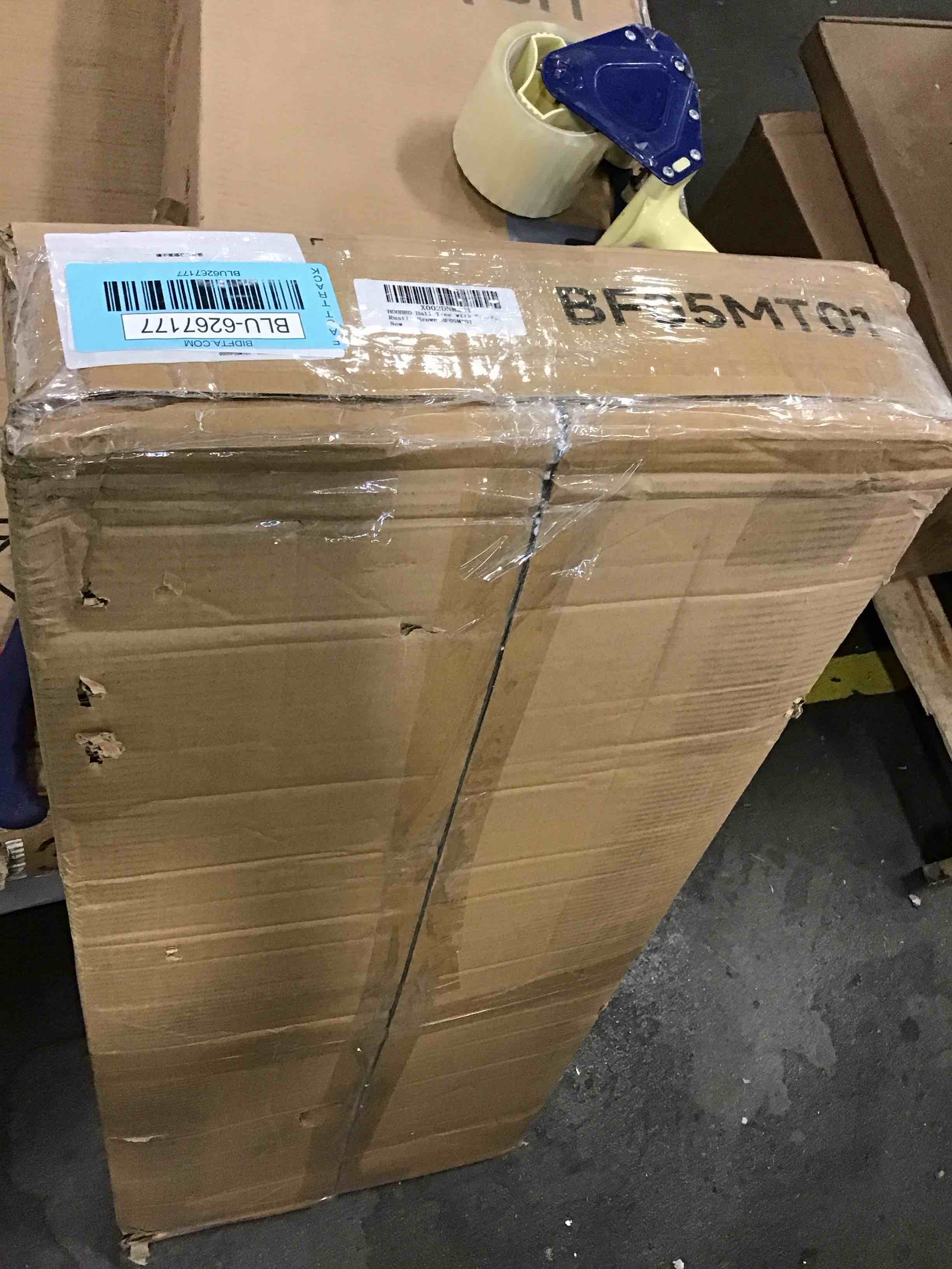 https://s3.amazonaws.com/lotting-images-prod/bidfta/BLU6267177_1715962266643.jpeg