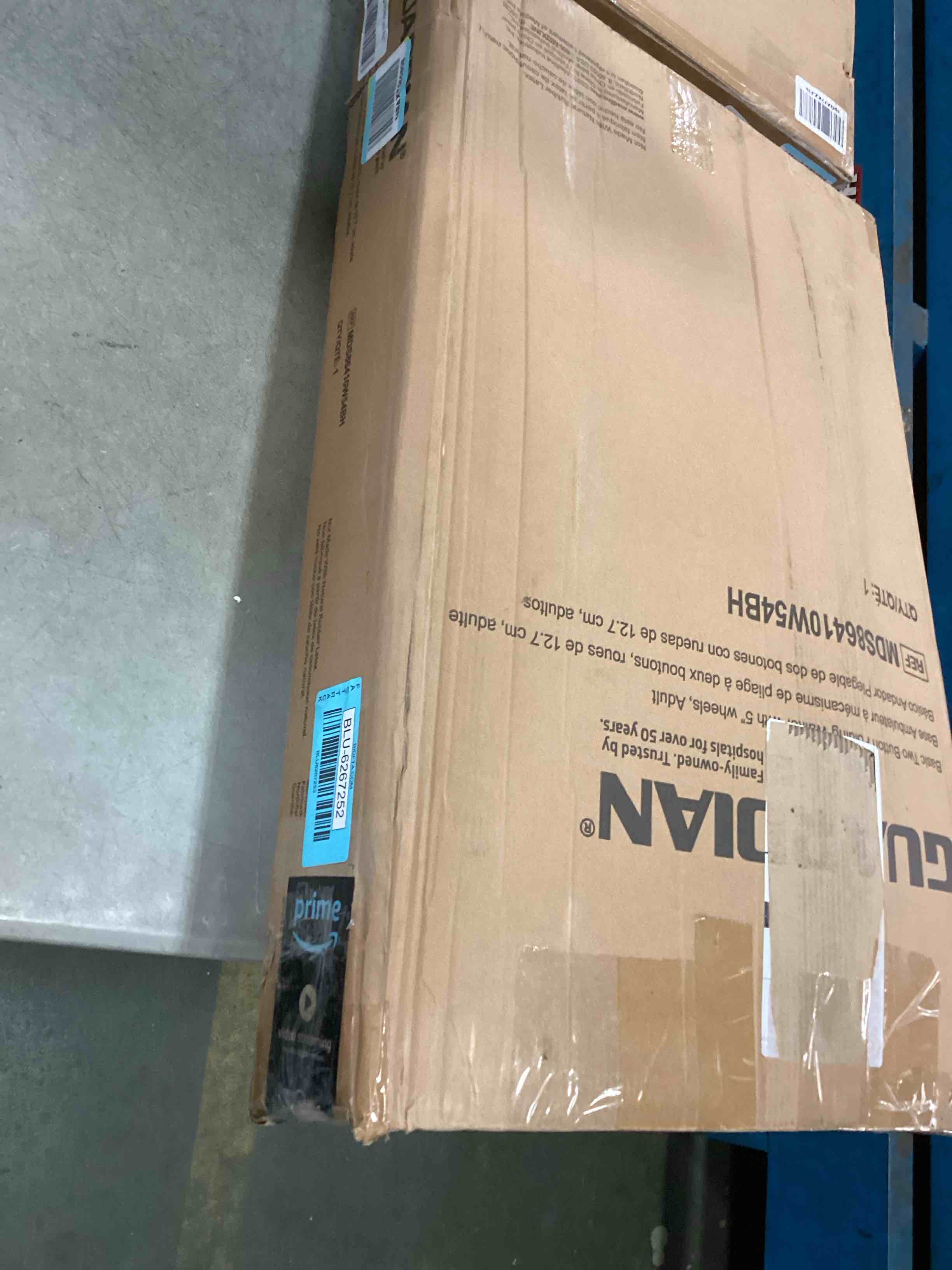 https://s3.amazonaws.com/lotting-images-prod/bidfta/BLU6267252_1716208440156.jpeg