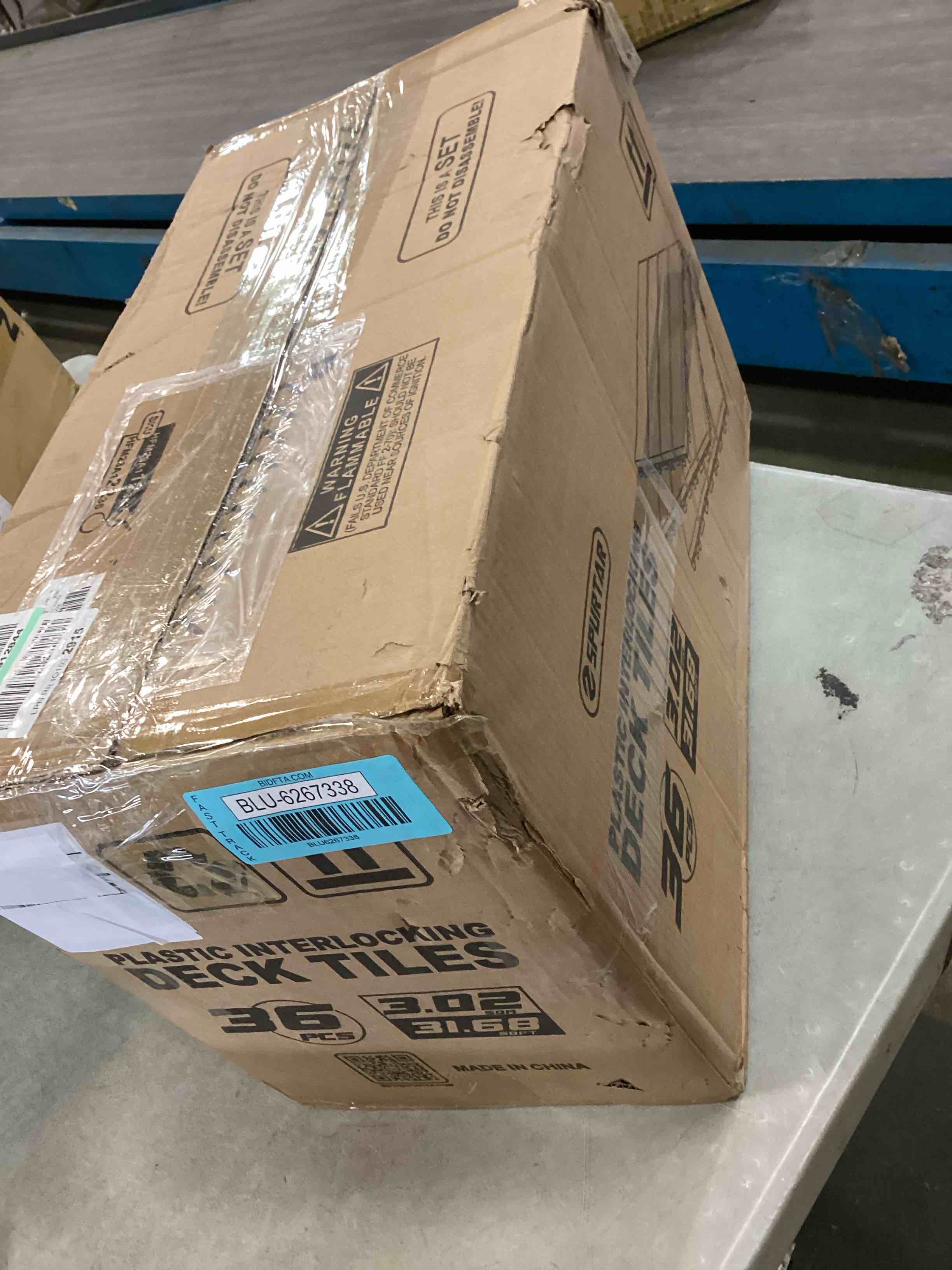 https://s3.amazonaws.com/lotting-images-prod/bidfta/BLU6267338_1716221536745.jpeg