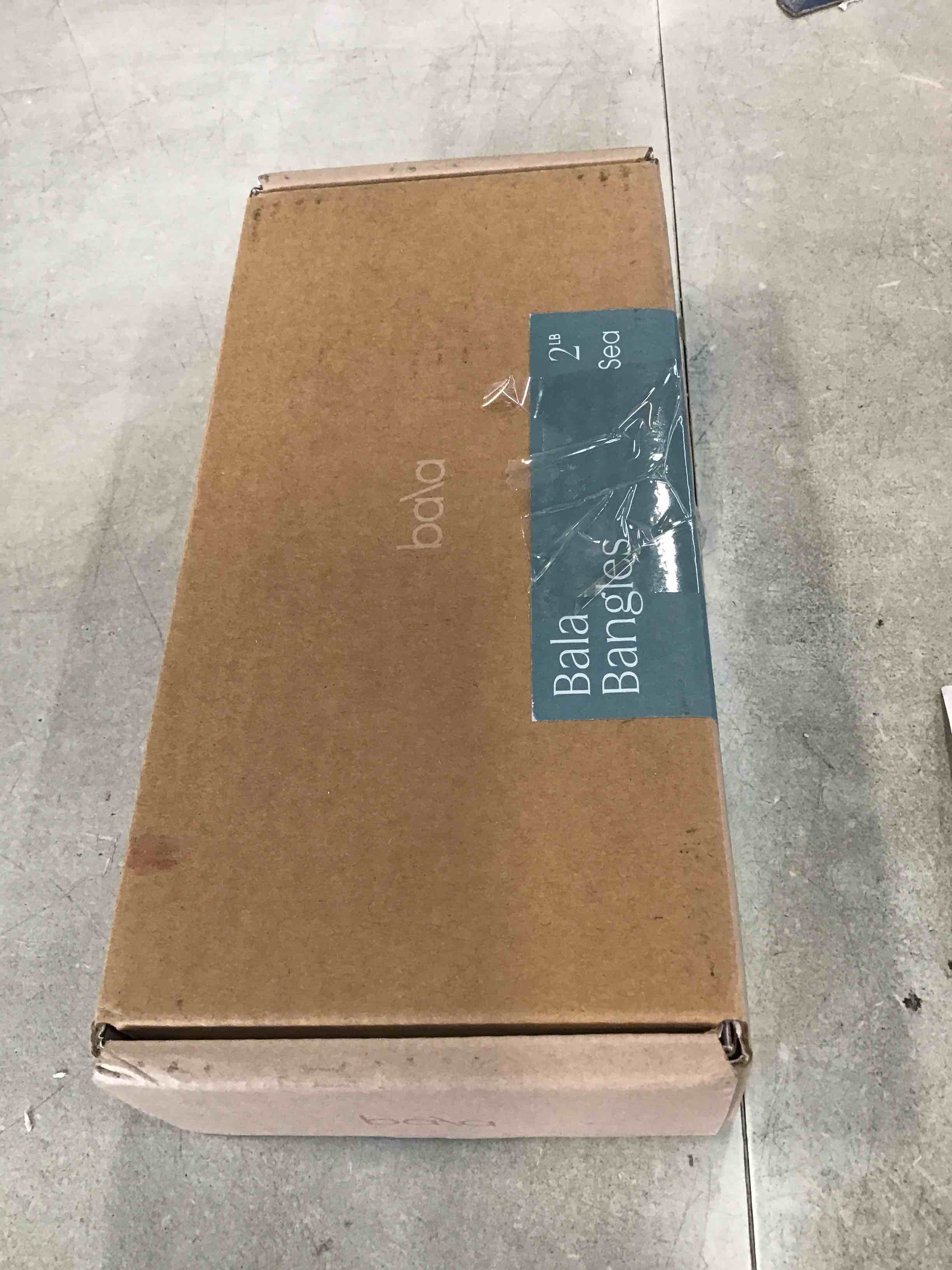 https://s3.amazonaws.com/lotting-images-prod/bidfta/BLU6267738_1715259766617.jpeg