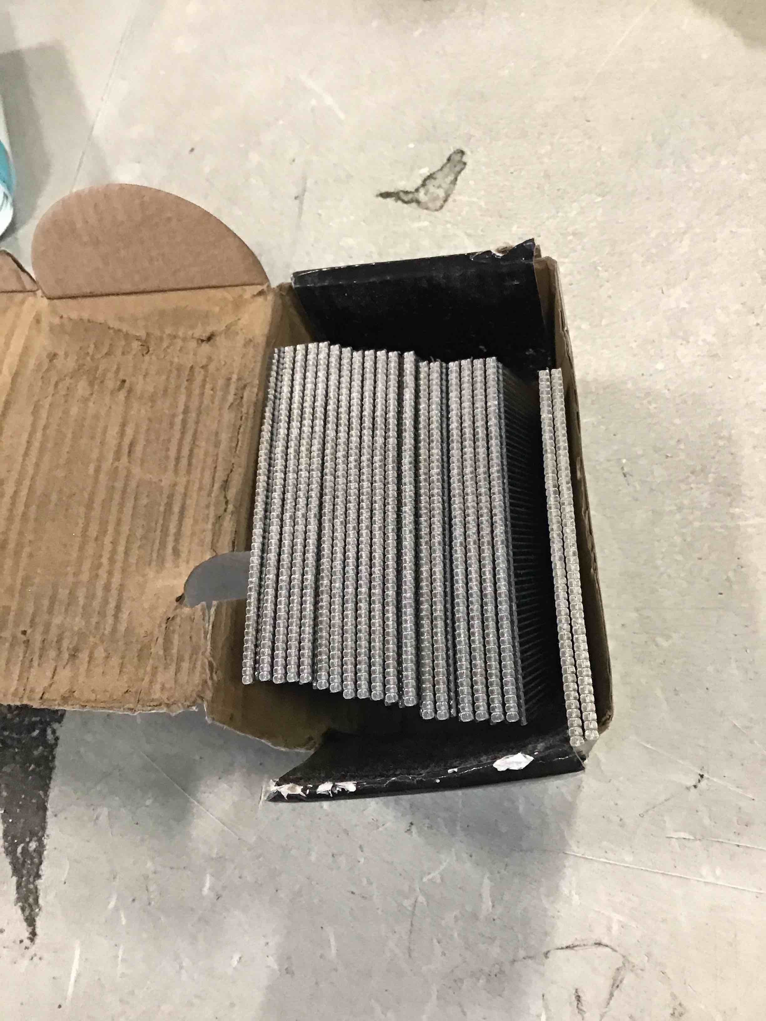 https://s3.amazonaws.com/lotting-images-prod/bidfta/BLU6267853_1715281774614.jpeg