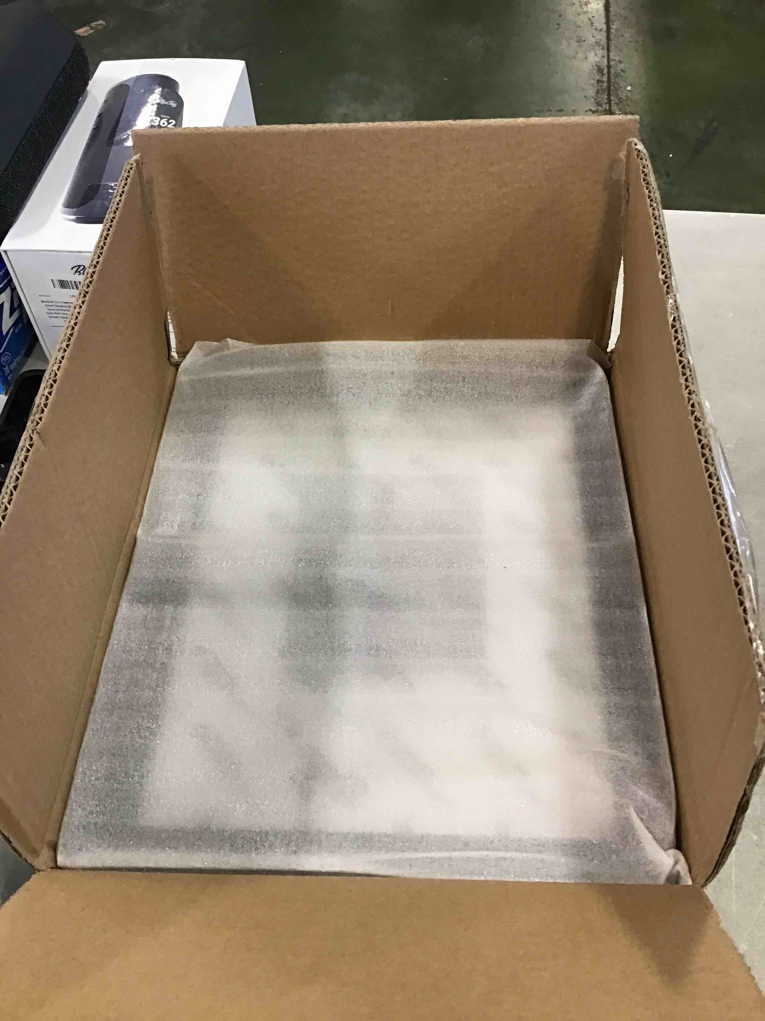 https://s3.amazonaws.com/lotting-images-prod/bidfta/BLU6268059_1715343147151.jpeg