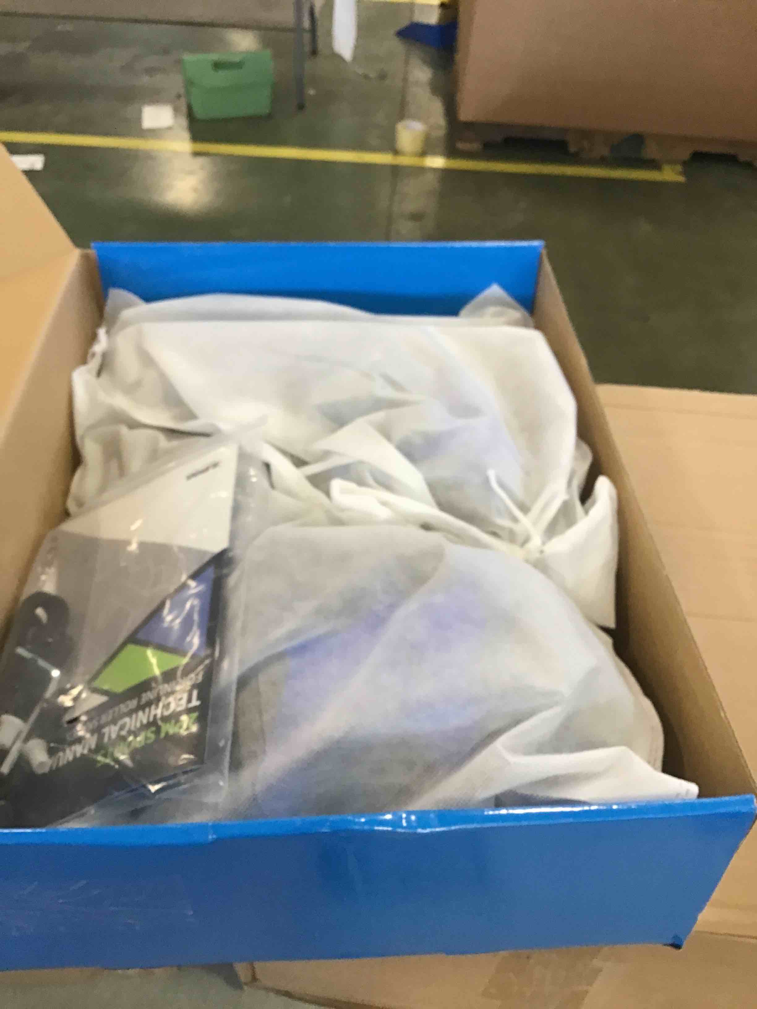 https://s3.amazonaws.com/lotting-images-prod/bidfta/BLU6268214_1715359670952.jpeg