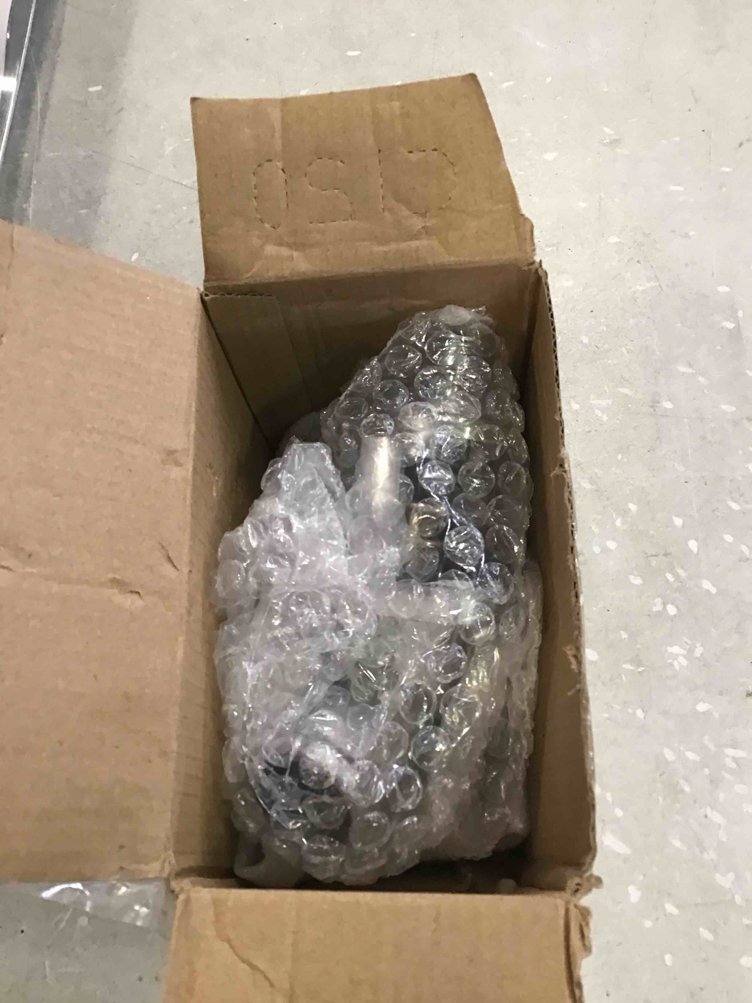 https://s3.amazonaws.com/lotting-images-prod/bidfta/BLU6268667_1715626974123.jpeg