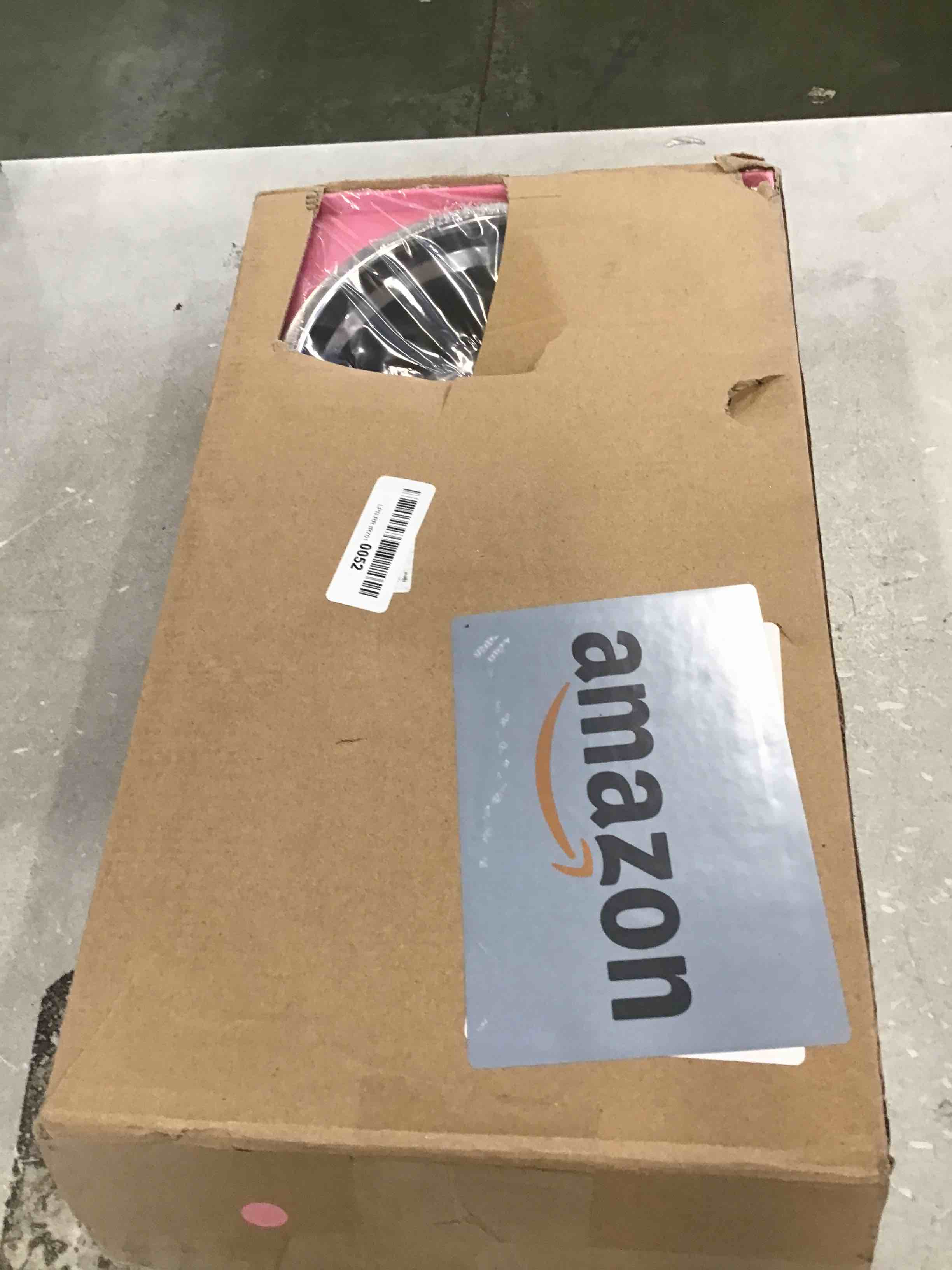 https://s3.amazonaws.com/lotting-images-prod/bidfta/BLU6268676_1715627386966.jpeg