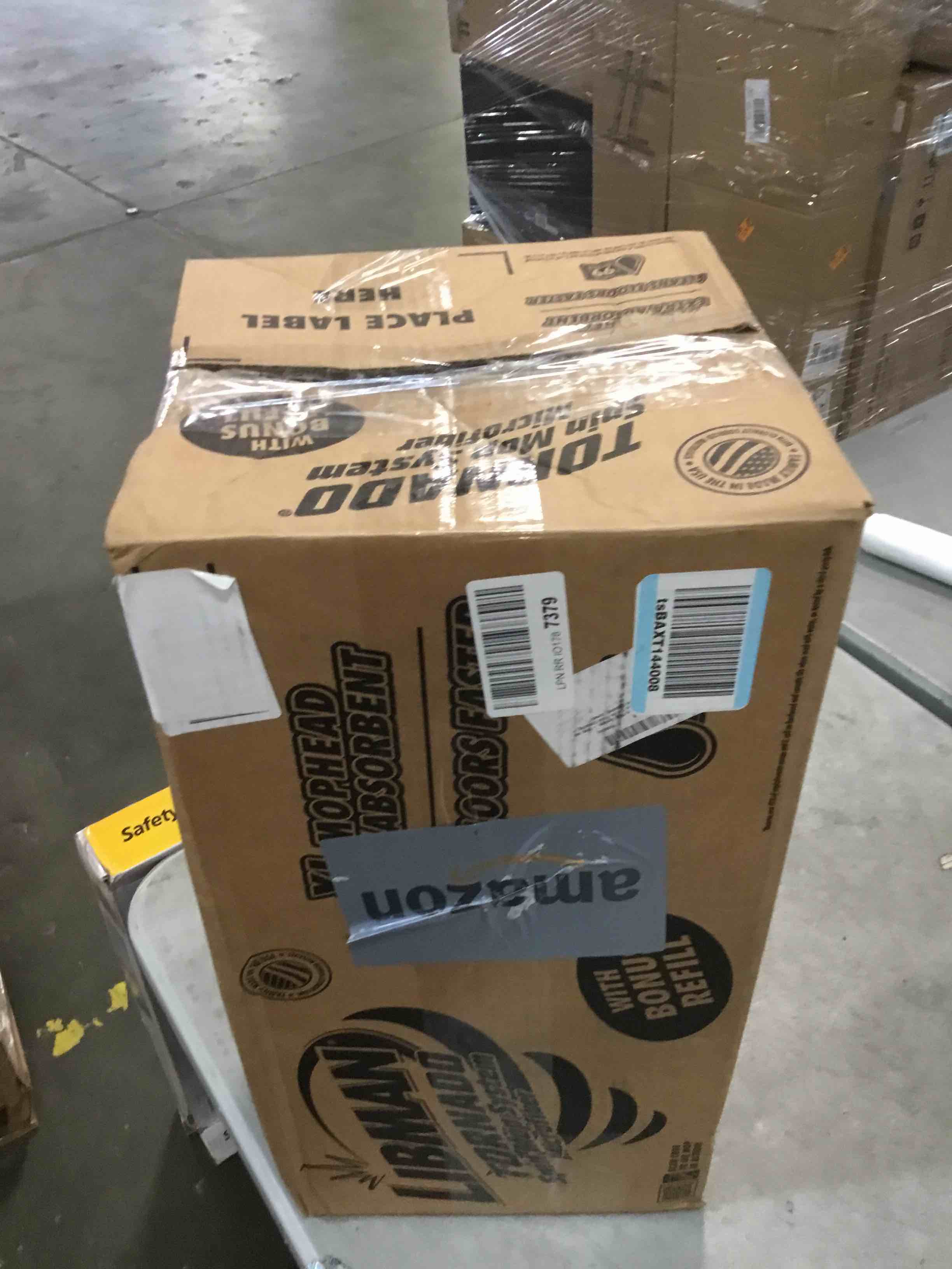 https://s3.amazonaws.com/lotting-images-prod/bidfta/BLU6268958_1715104417926.jpeg