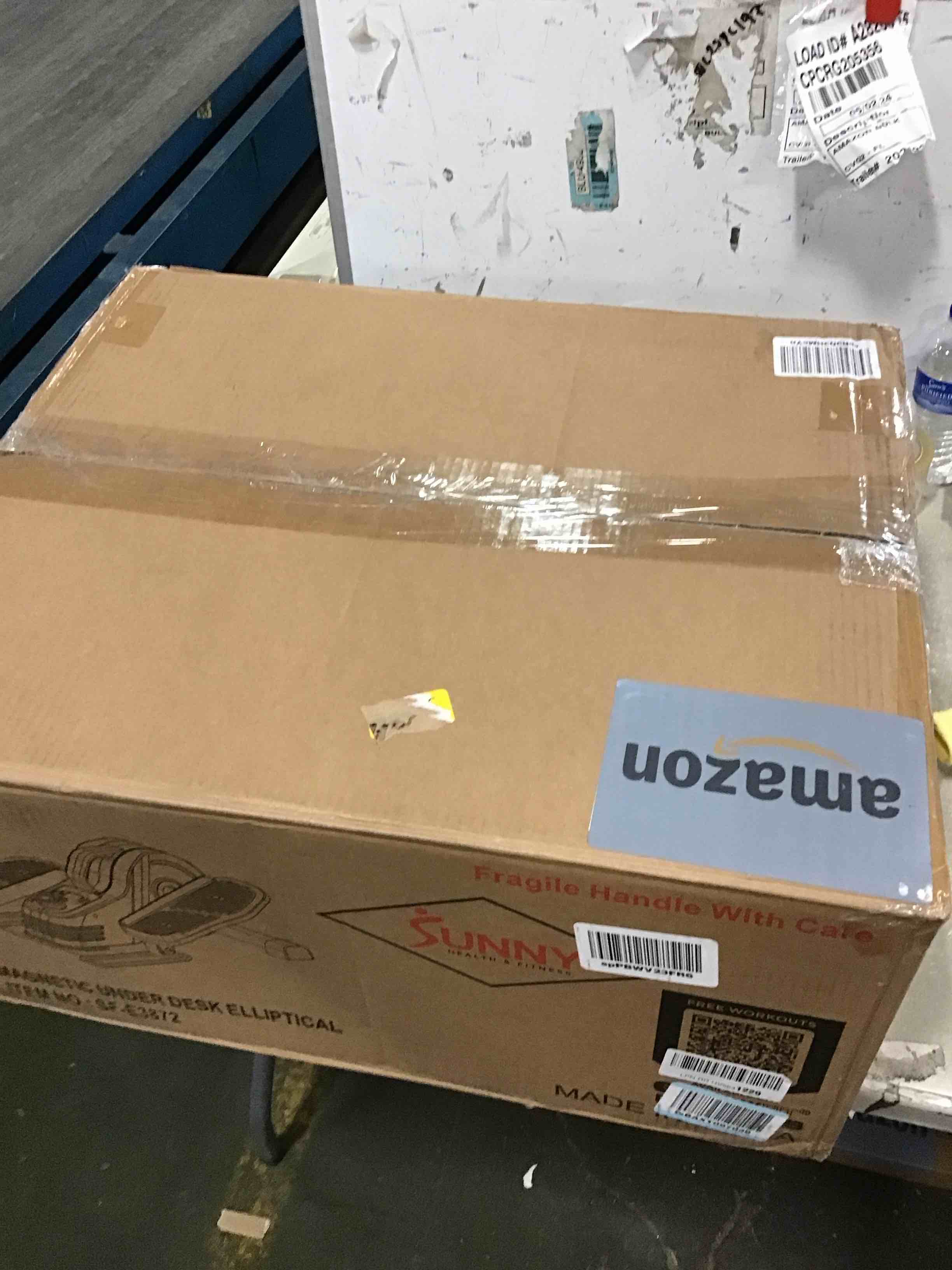 https://s3.amazonaws.com/lotting-images-prod/bidfta/BLU6269311_1715259949447.jpeg