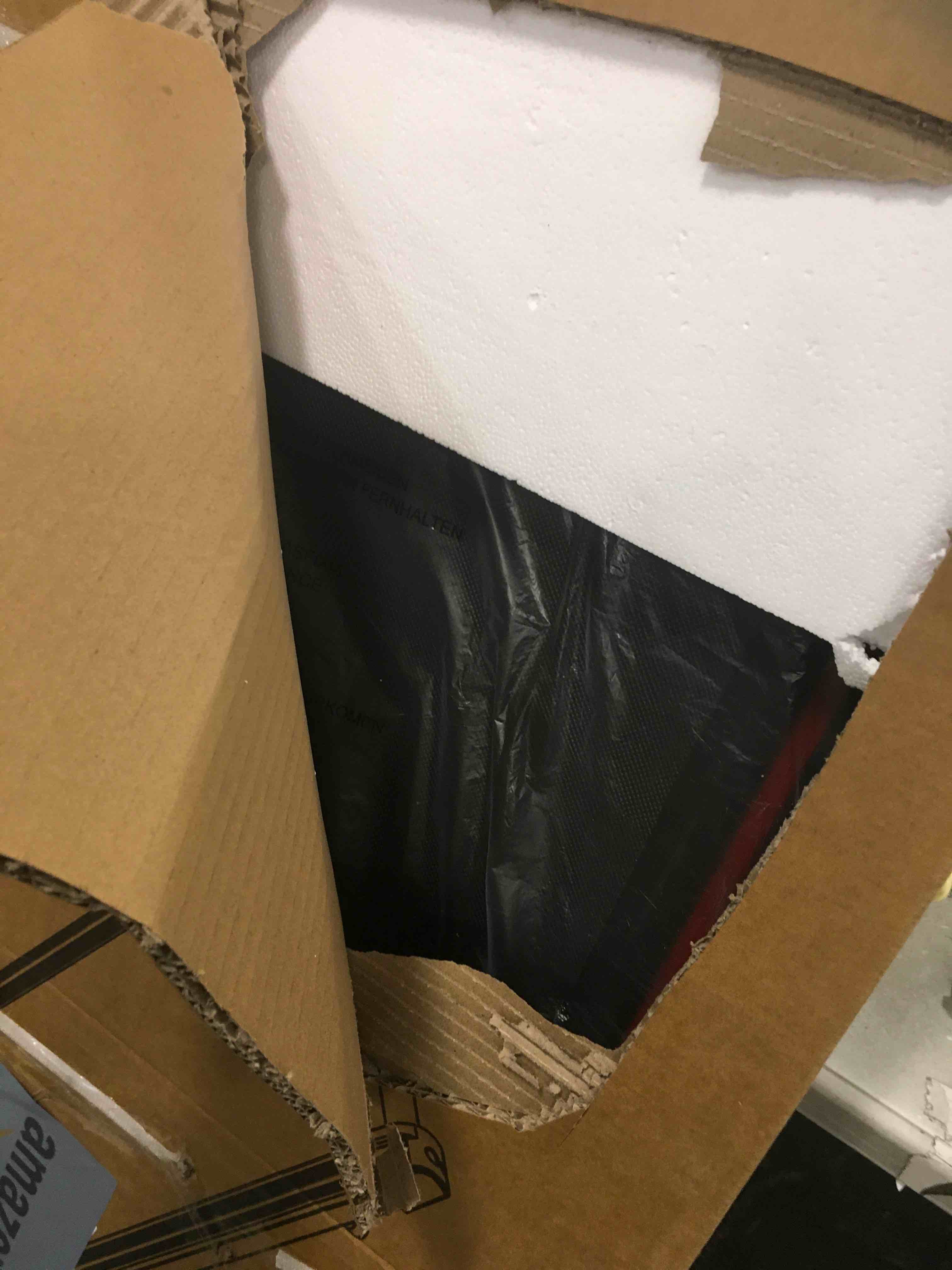 https://s3.amazonaws.com/lotting-images-prod/bidfta/BLU6269412_1715277511594.jpeg