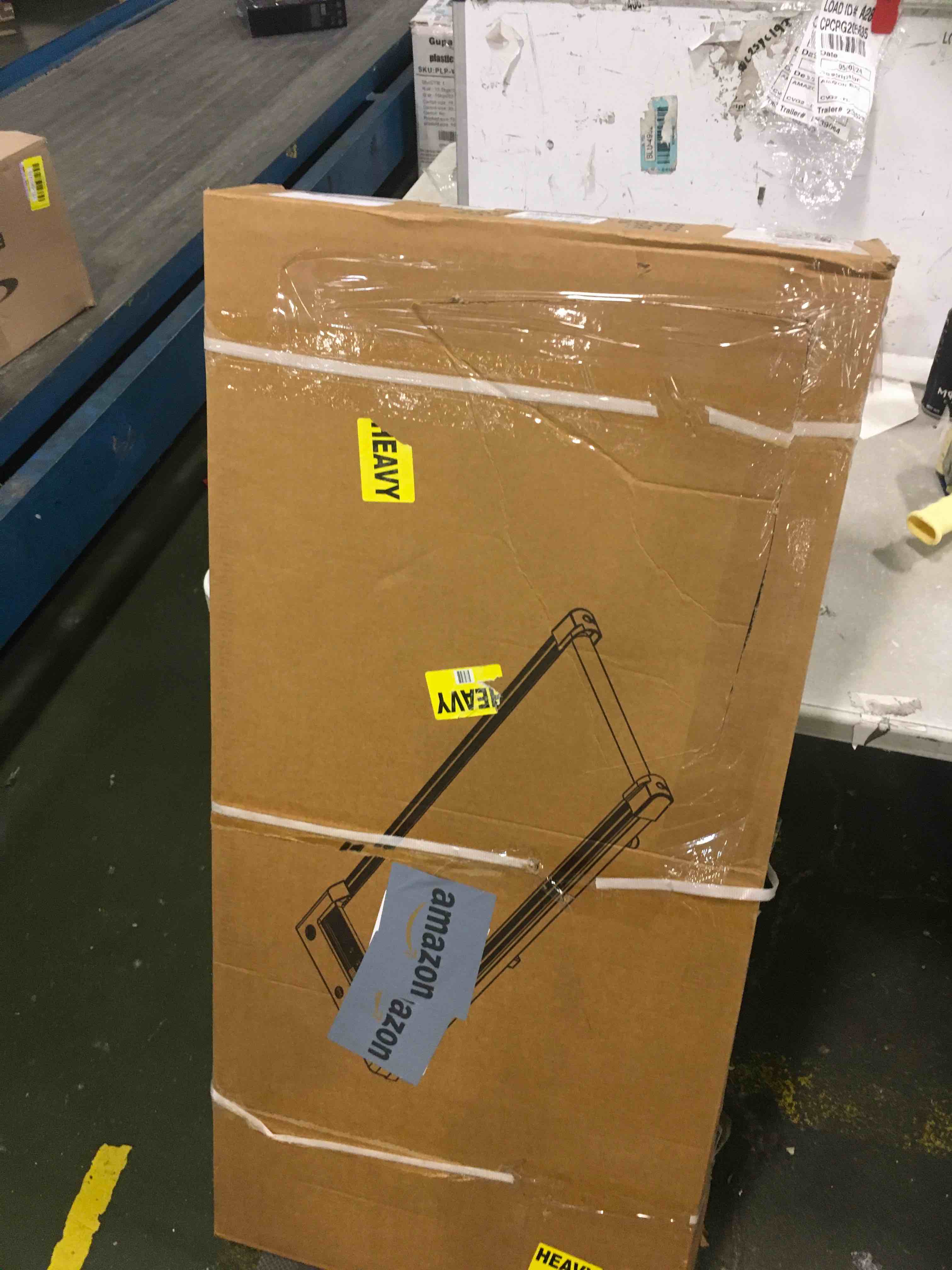 https://s3.amazonaws.com/lotting-images-prod/bidfta/BLU6269412_1715277527442.jpeg