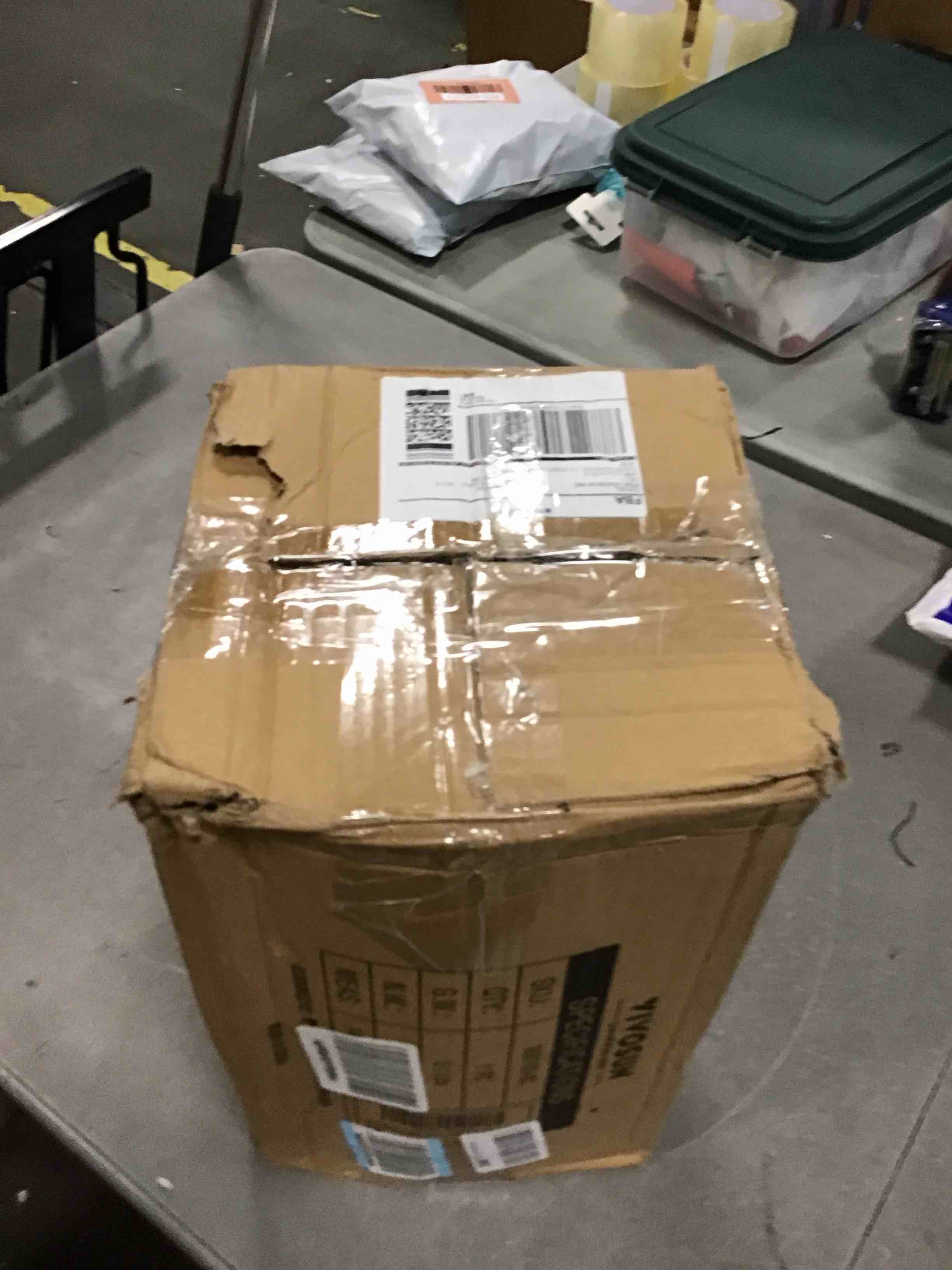 https://s3.amazonaws.com/lotting-images-prod/bidfta/BLU6269491_1715341888949.jpeg