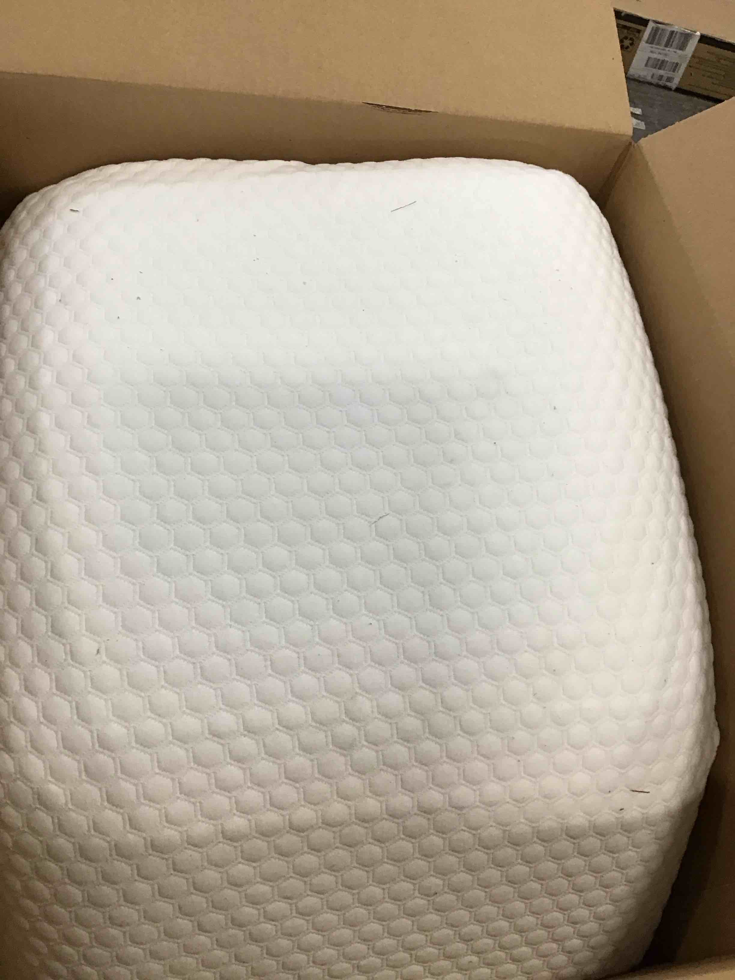 https://s3.amazonaws.com/lotting-images-prod/bidfta/BLU6269874_1715625170915.jpeg