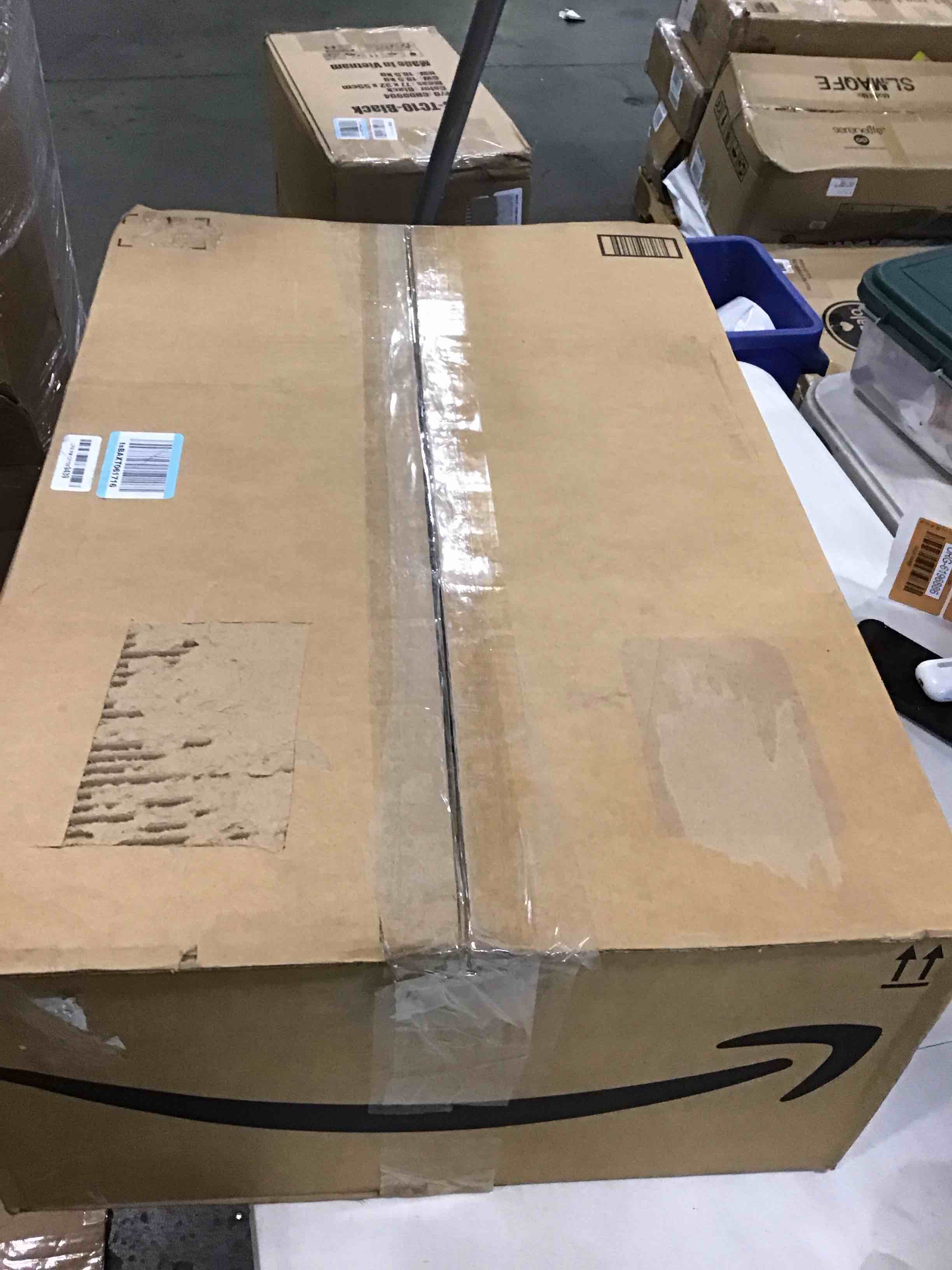 https://s3.amazonaws.com/lotting-images-prod/bidfta/BLU6269927_1715684957600.jpeg