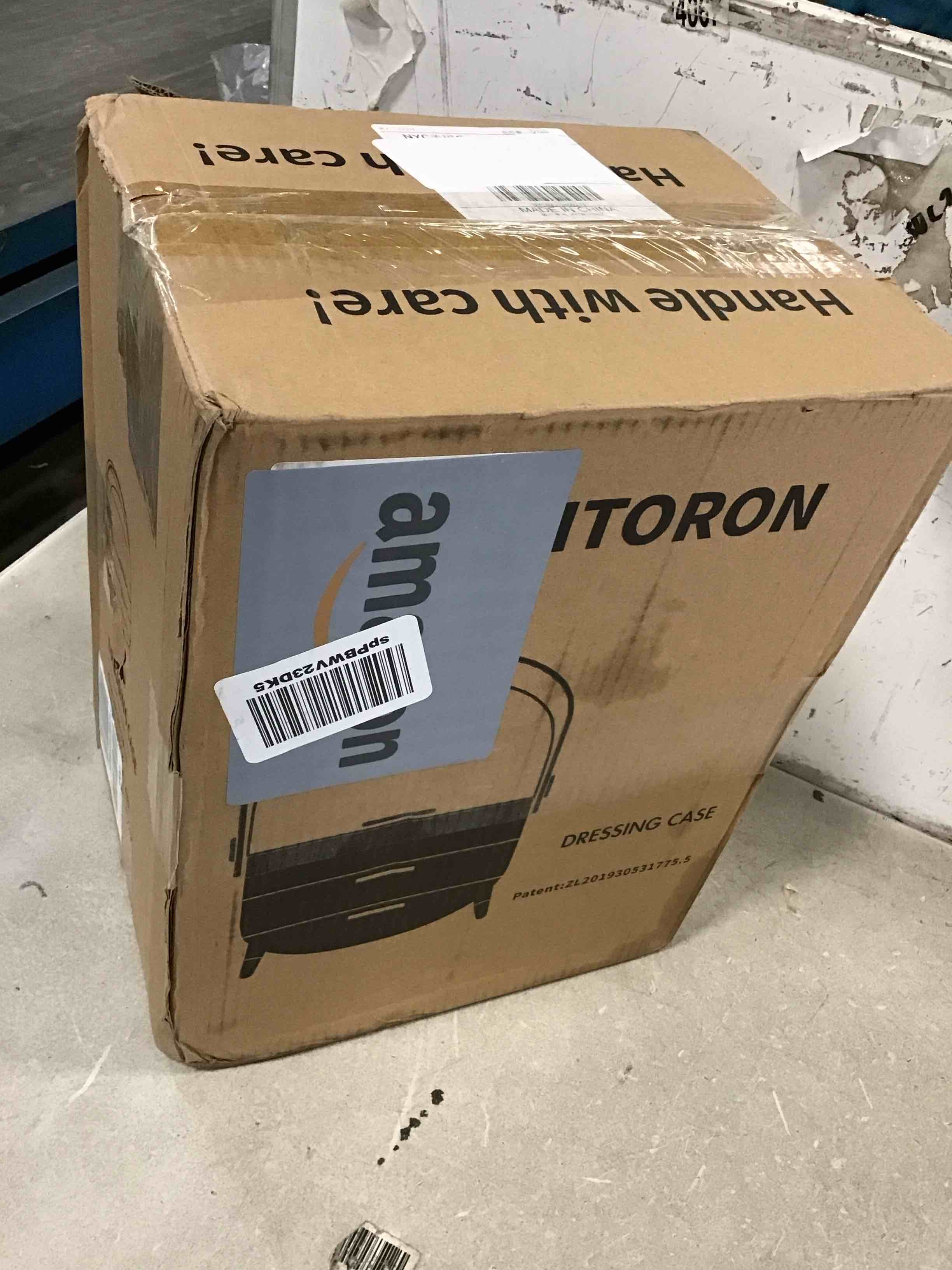 https://s3.amazonaws.com/lotting-images-prod/bidfta/BLU6270547_1715112505384.jpeg