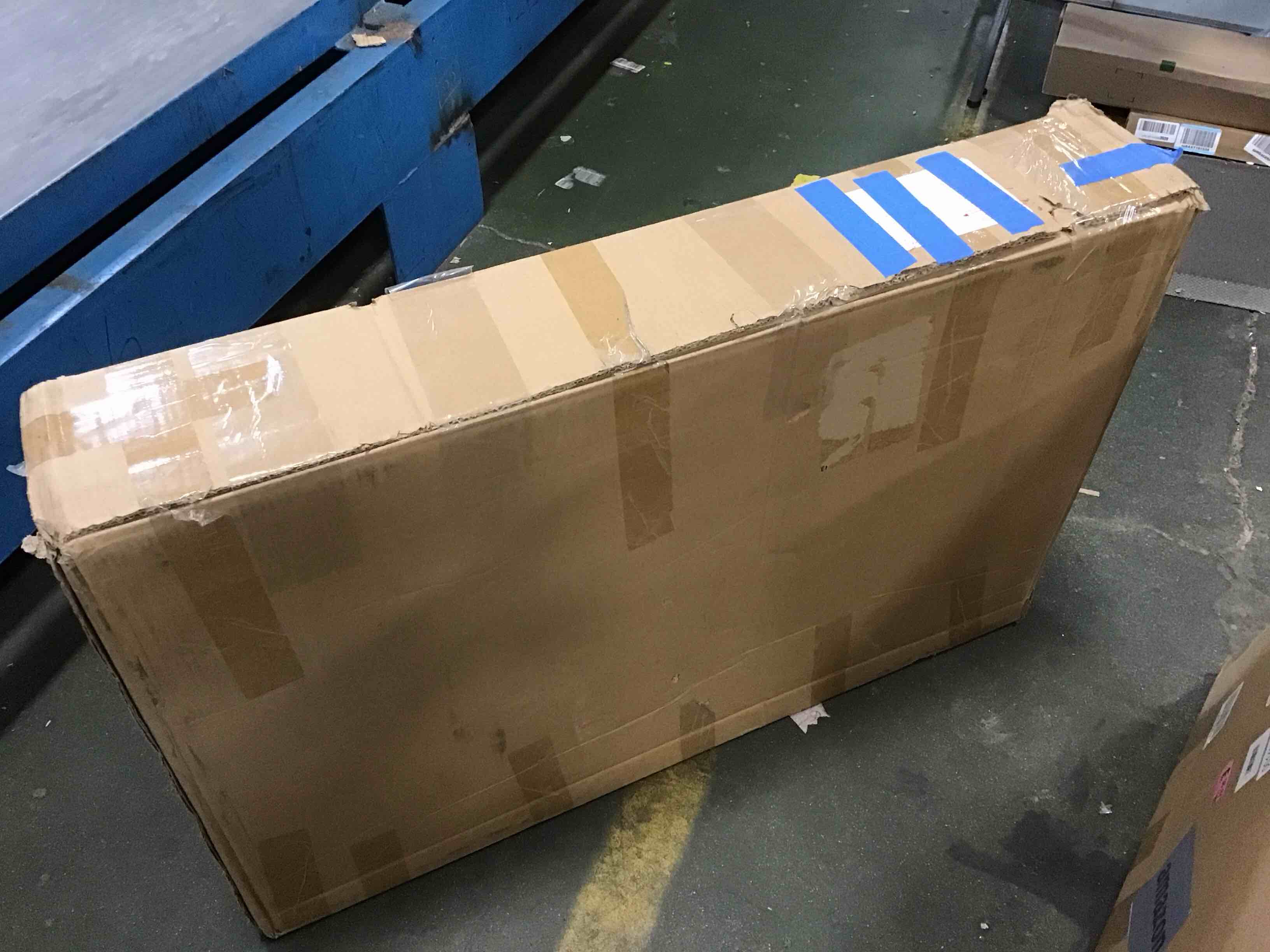 https://s3.amazonaws.com/lotting-images-prod/bidfta/BLU6270841_1715196620621.jpeg