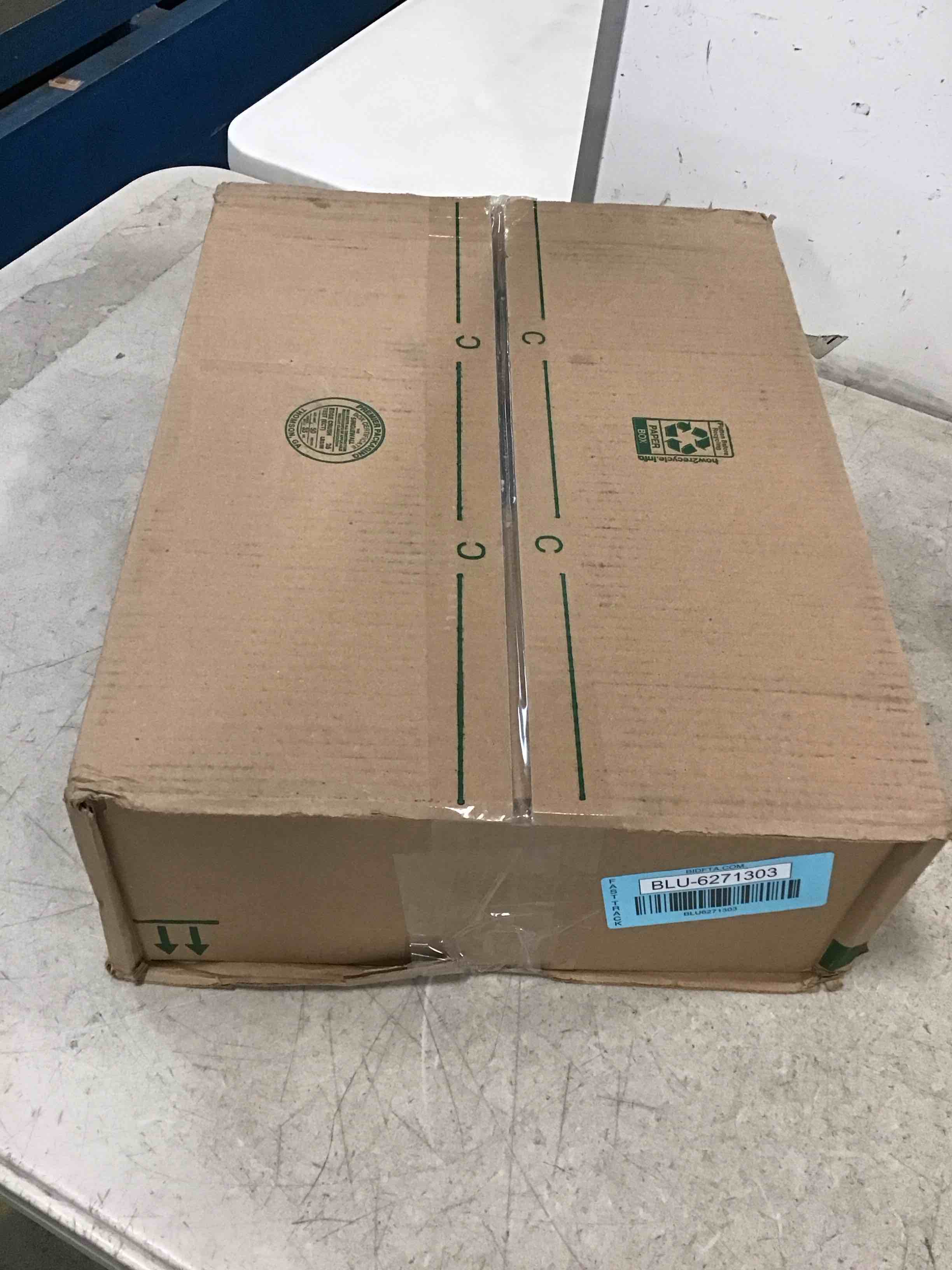 https://s3.amazonaws.com/lotting-images-prod/bidfta/BLU6271303_1715603020074.jpeg