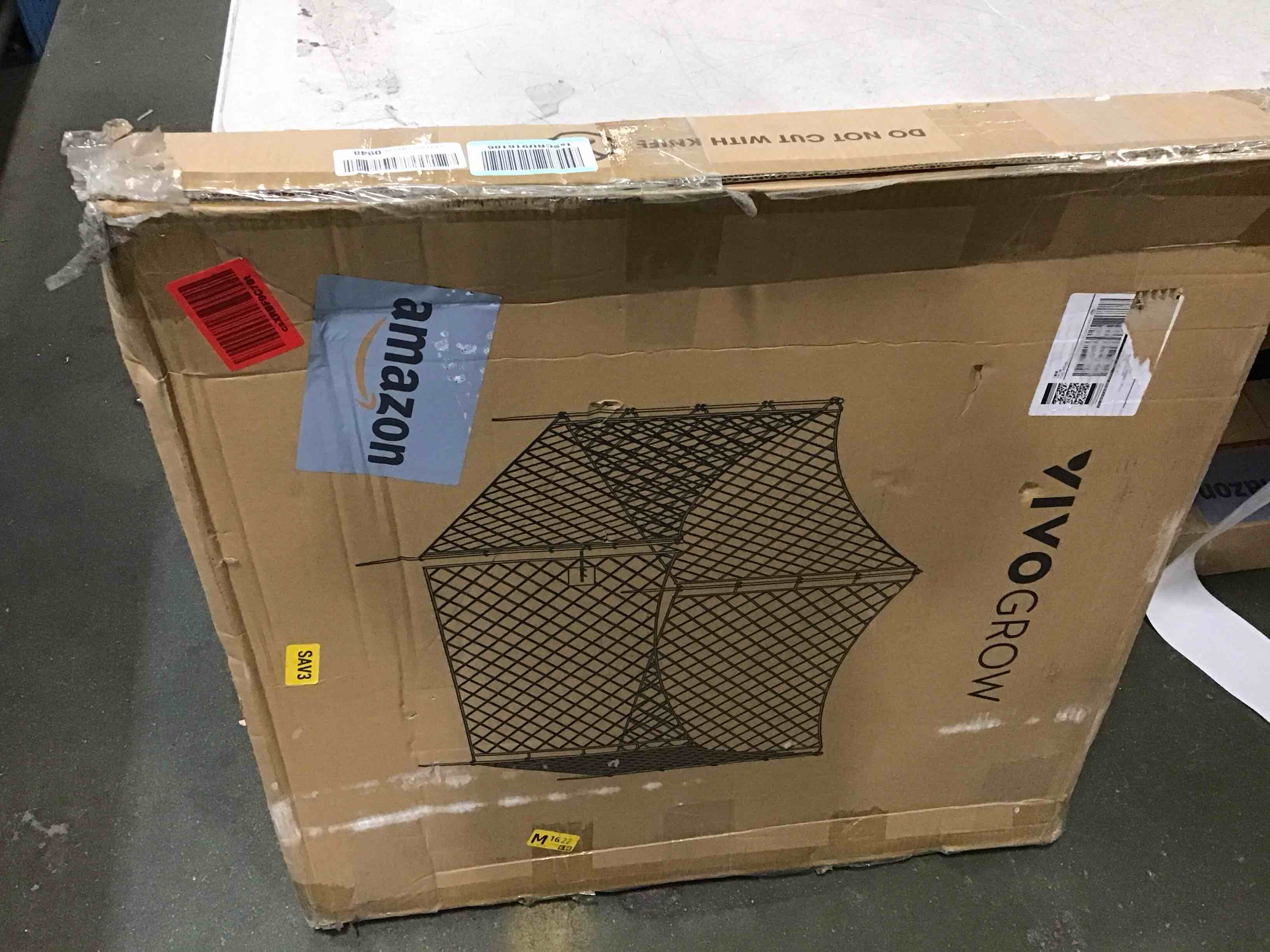https://s3.amazonaws.com/lotting-images-prod/bidfta/BLU6271329_1715605569296.jpeg