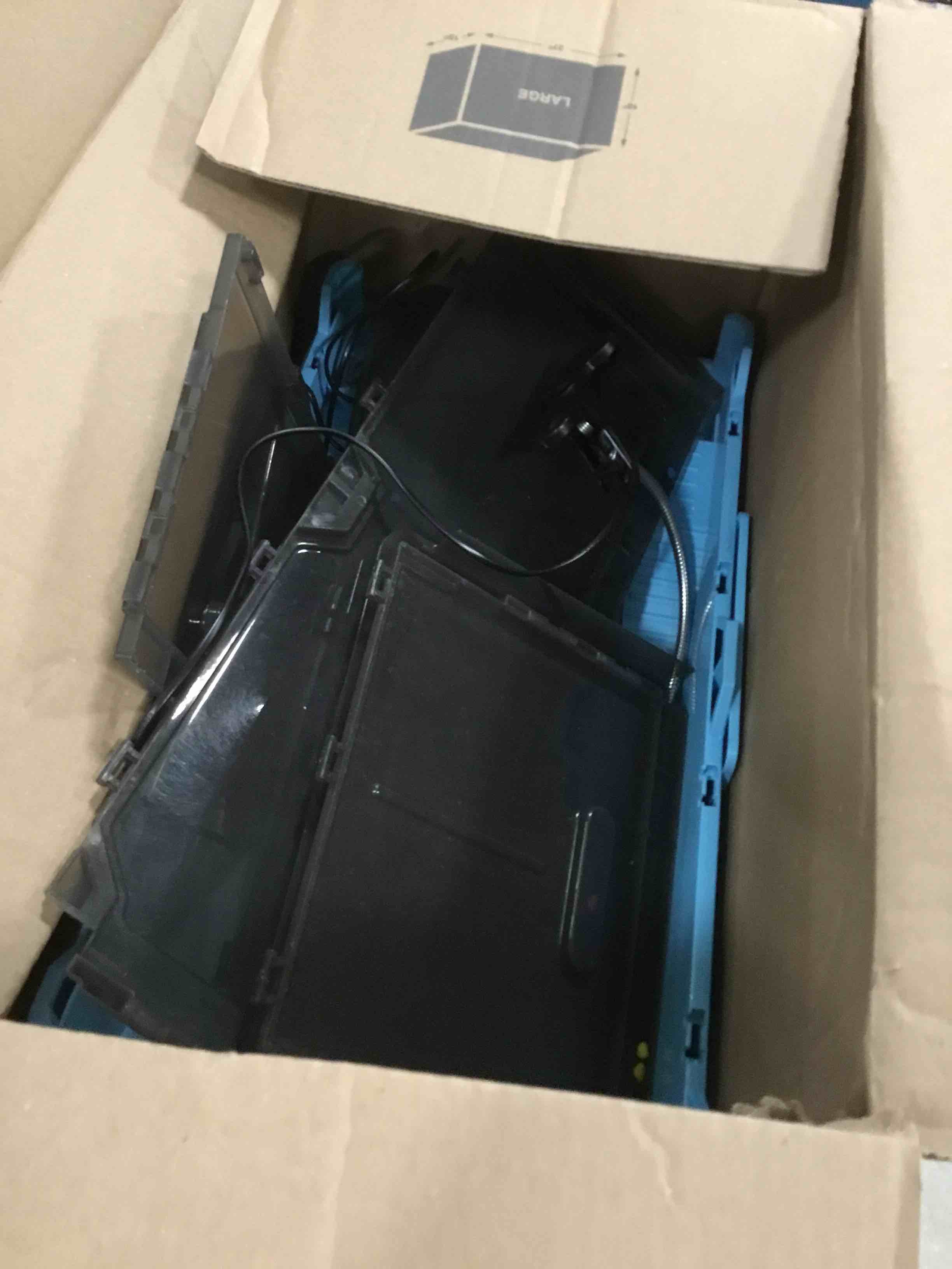 https://s3.amazonaws.com/lotting-images-prod/bidfta/BLU6272084_1712952093609.jpeg
