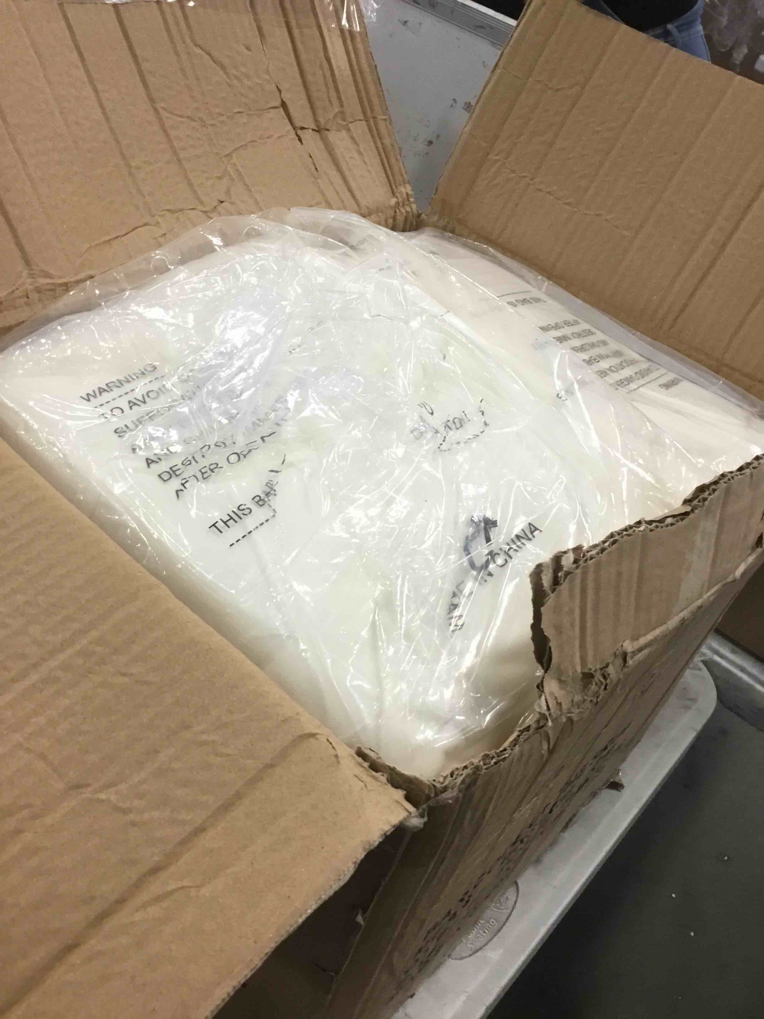 https://s3.amazonaws.com/lotting-images-prod/bidfta/BLU6272132_1713183434916.jpeg