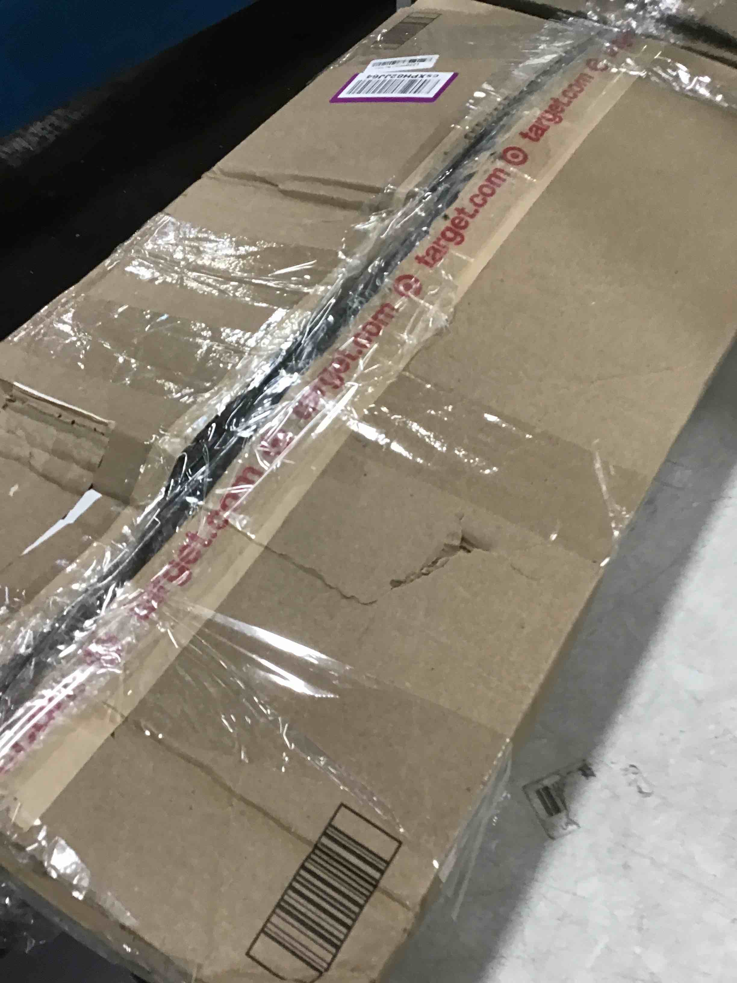 https://s3.amazonaws.com/lotting-images-prod/bidfta/BLU6273152_1713532307355.jpeg
