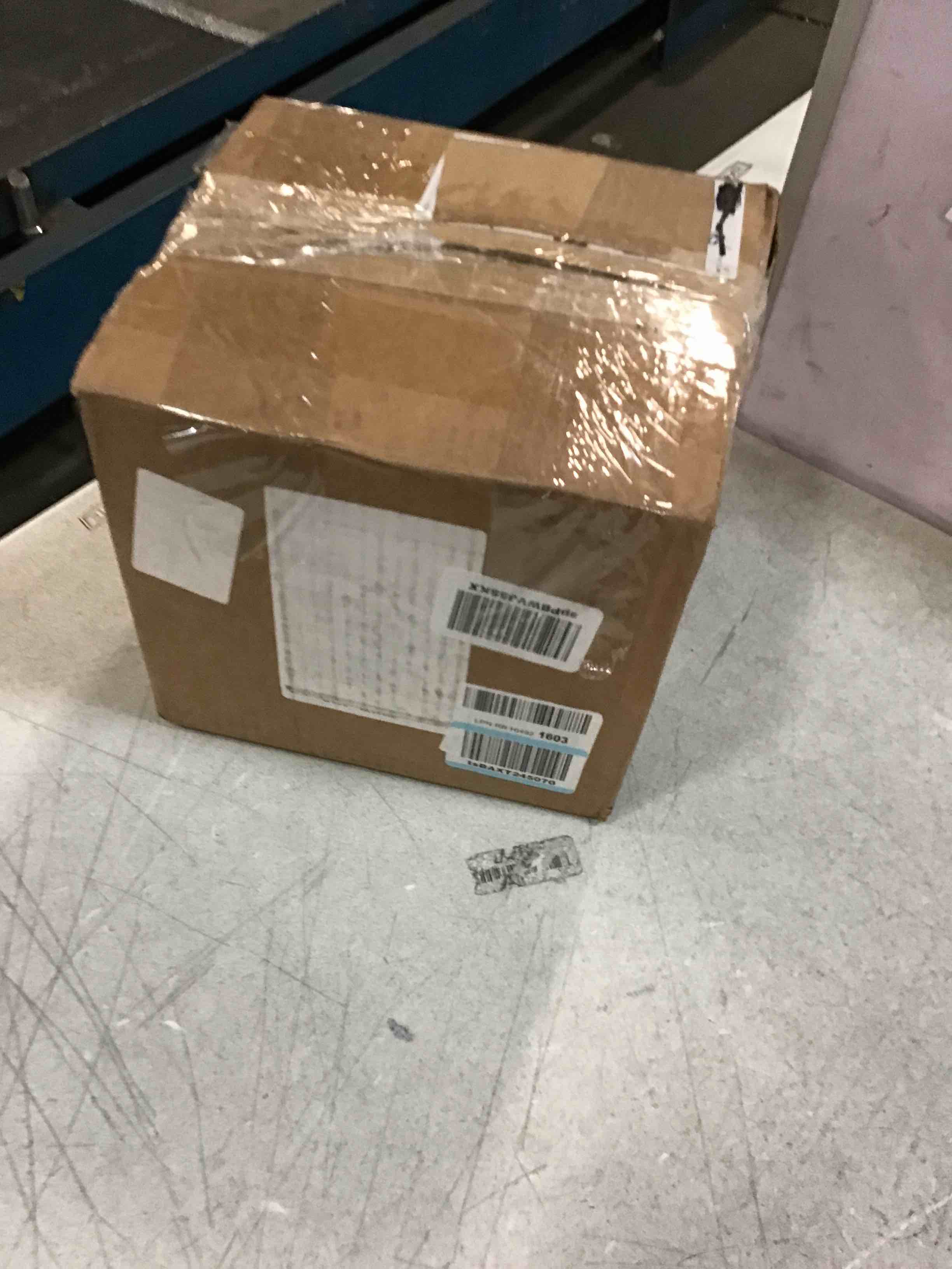 https://s3.amazonaws.com/lotting-images-prod/bidfta/BLU6273420_1713792025431.jpeg