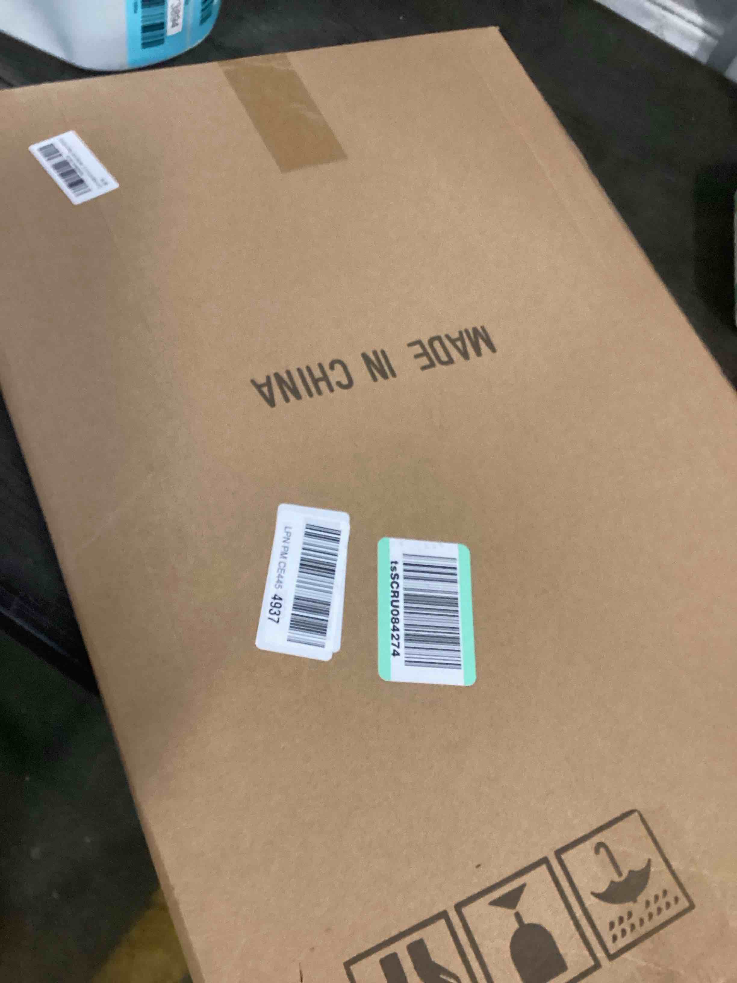 https://s3.amazonaws.com/lotting-images-prod/bidfta/BLU6273894_1713357130380.jpeg