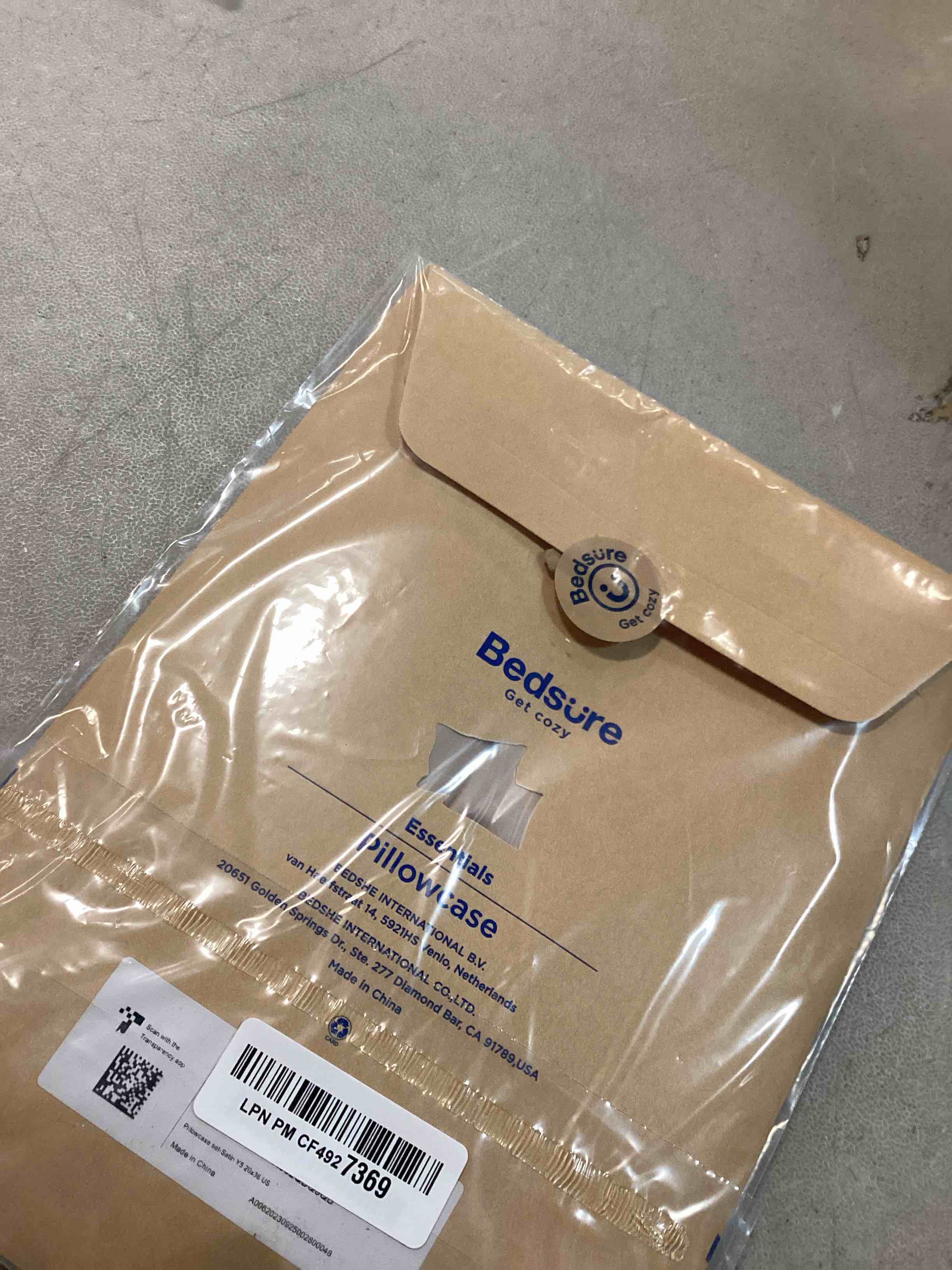 https://s3.amazonaws.com/lotting-images-prod/bidfta/BLU6274193_1713469975483.jpeg