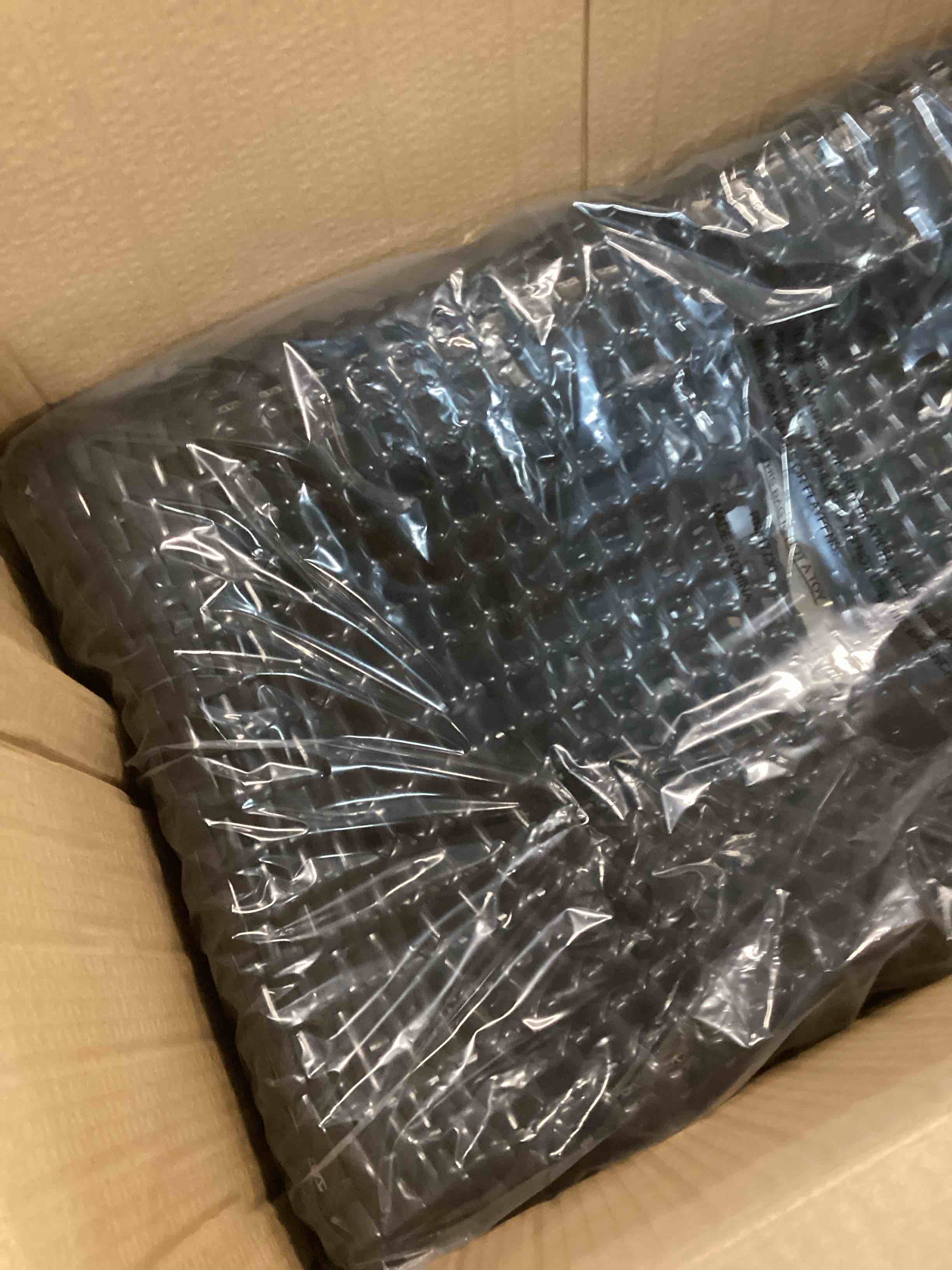 https://s3.amazonaws.com/lotting-images-prod/bidfta/BLU6274465_1713800055877.jpeg