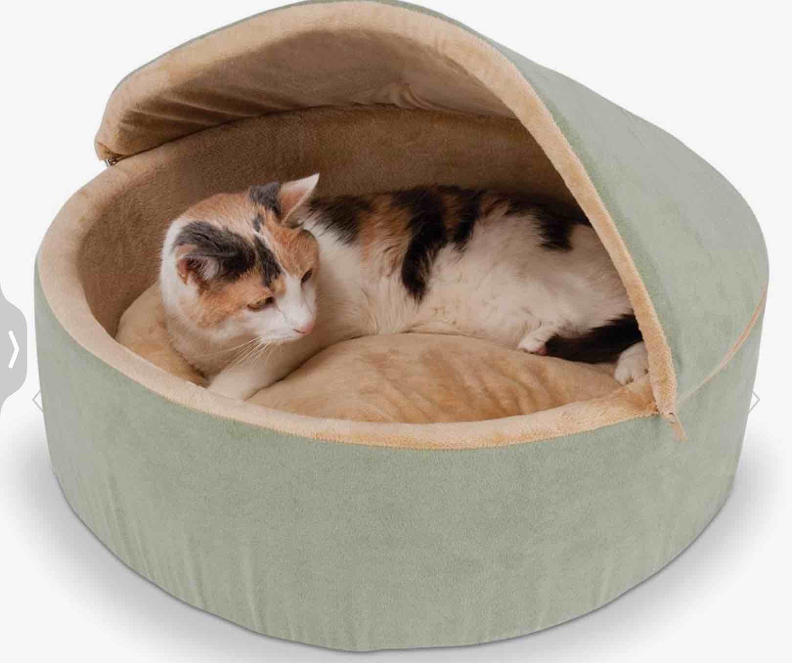 The Warming Cat Bed