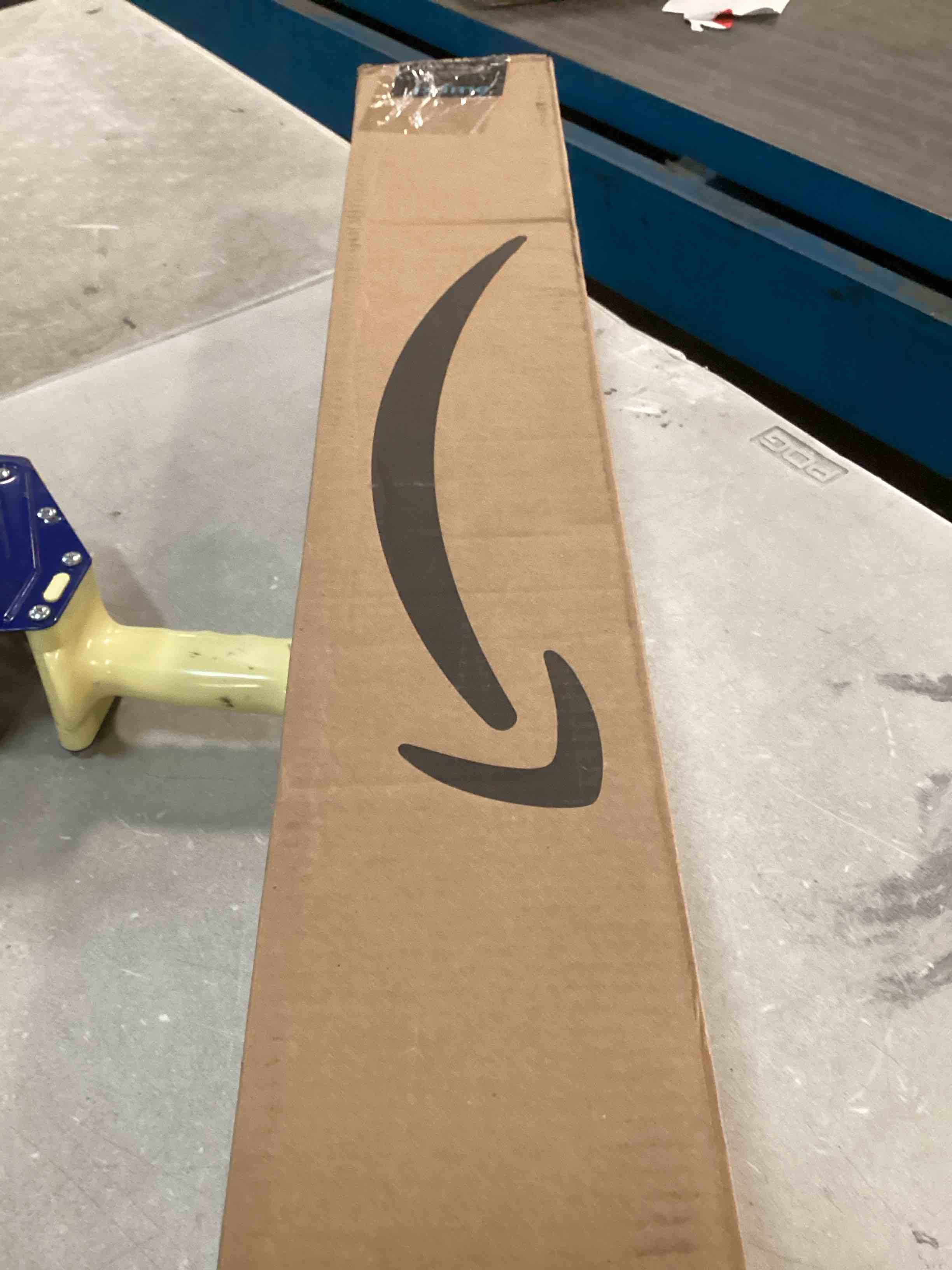 https://s3.amazonaws.com/lotting-images-prod/bidfta/BLU6274706_1713903445528.jpeg