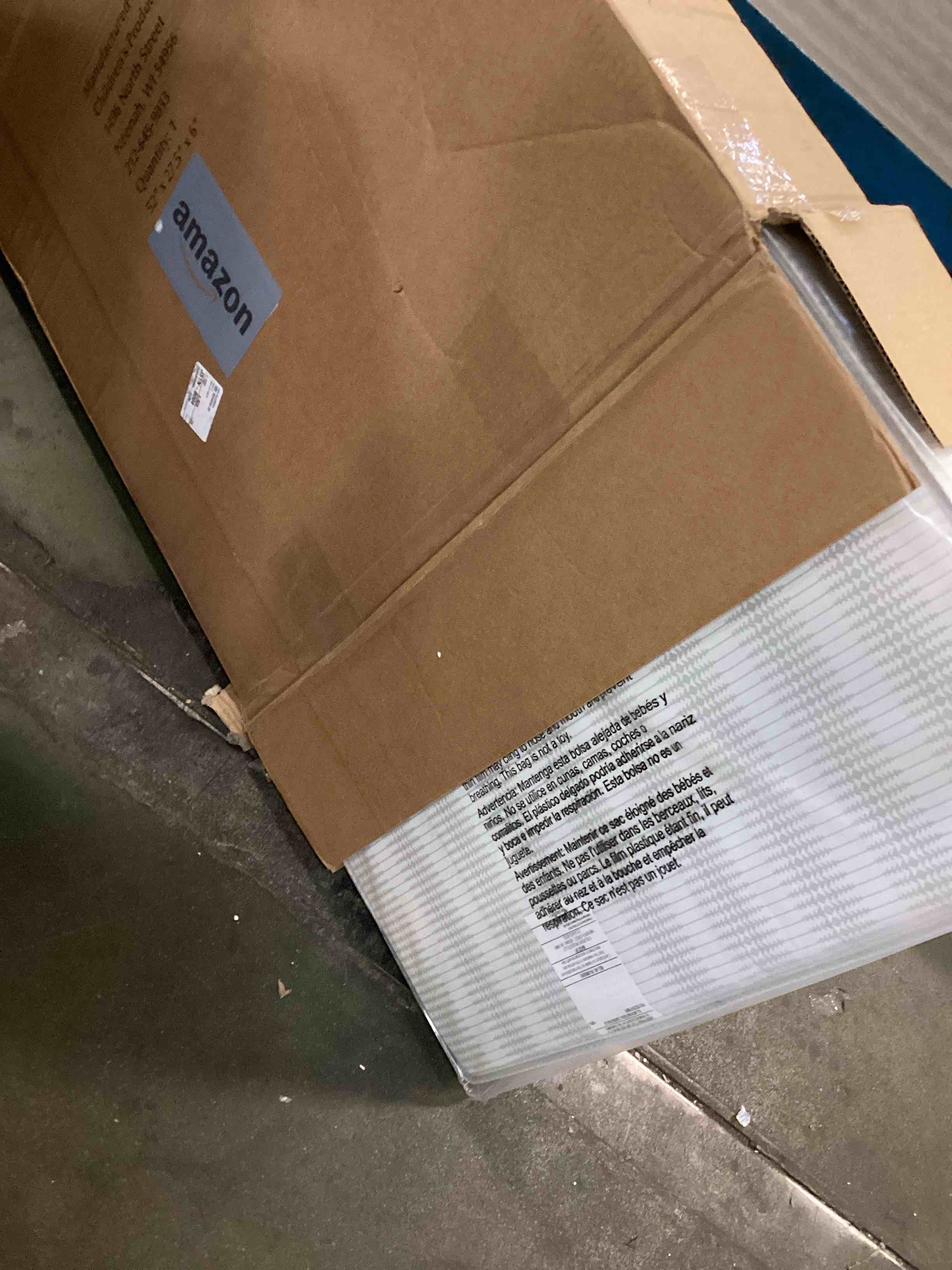 https://s3.amazonaws.com/lotting-images-prod/bidfta/BLU6274913_1714062458956.jpeg