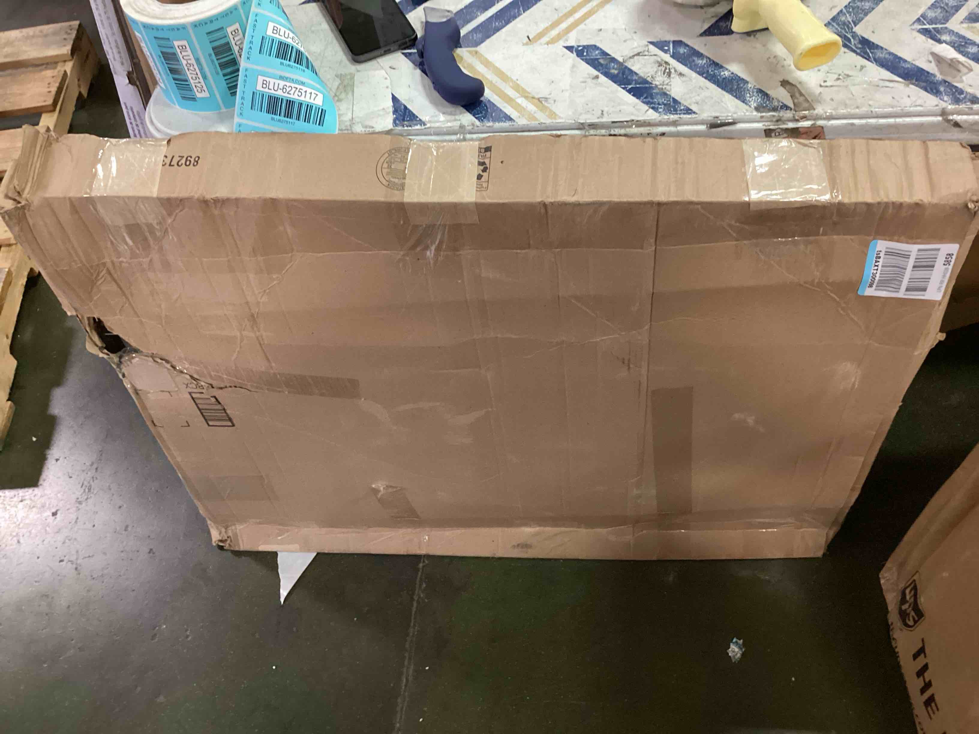 https://s3.amazonaws.com/lotting-images-prod/bidfta/BLU6275108_1713289701846.jpeg