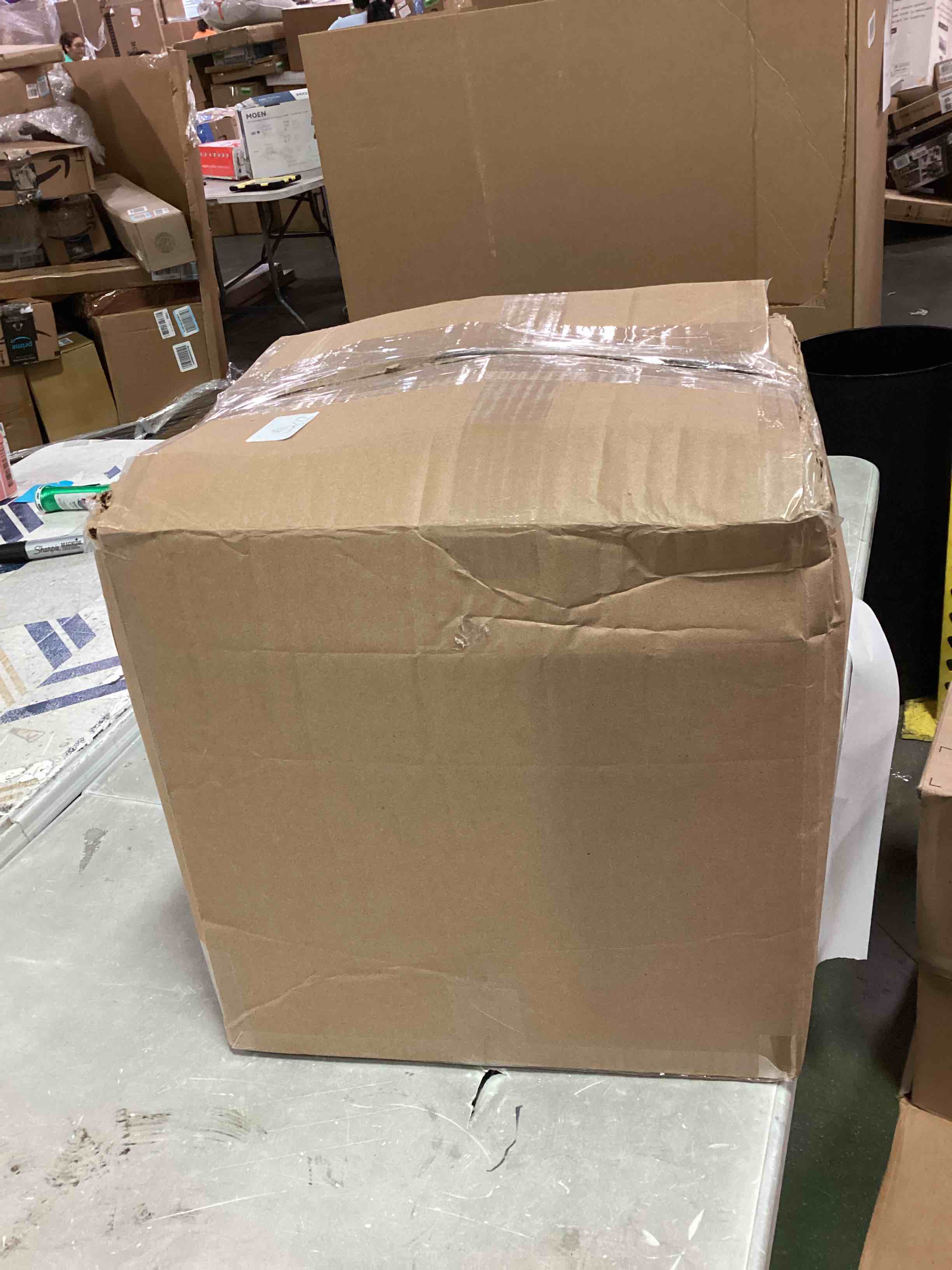 https://s3.amazonaws.com/lotting-images-prod/bidfta/BLU6275164_1713365410266.jpeg