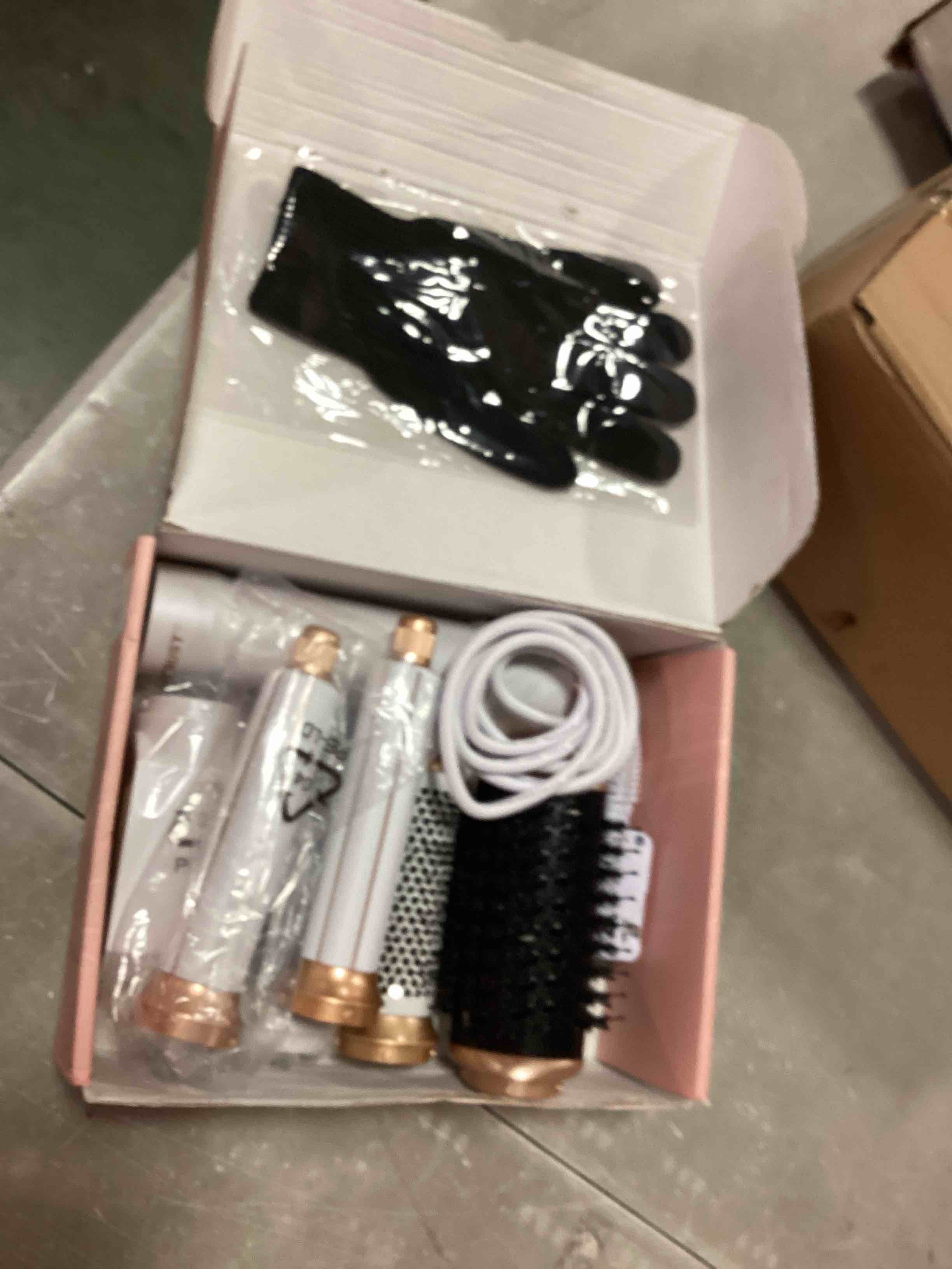 https://s3.amazonaws.com/lotting-images-prod/bidfta/BLU6275459_1713789736776.jpeg