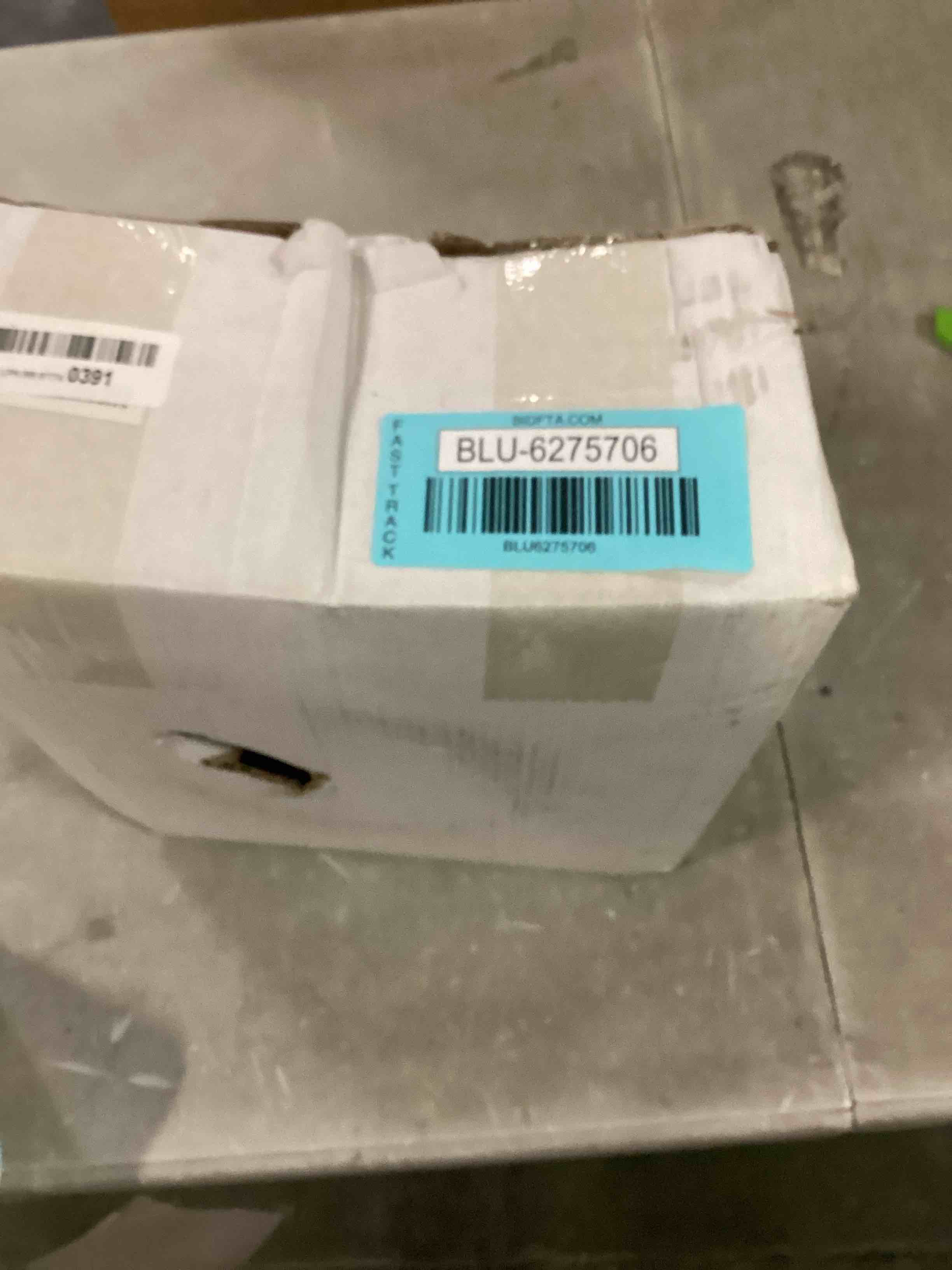 https://s3.amazonaws.com/lotting-images-prod/bidfta/BLU6275706_1713886181435.jpeg