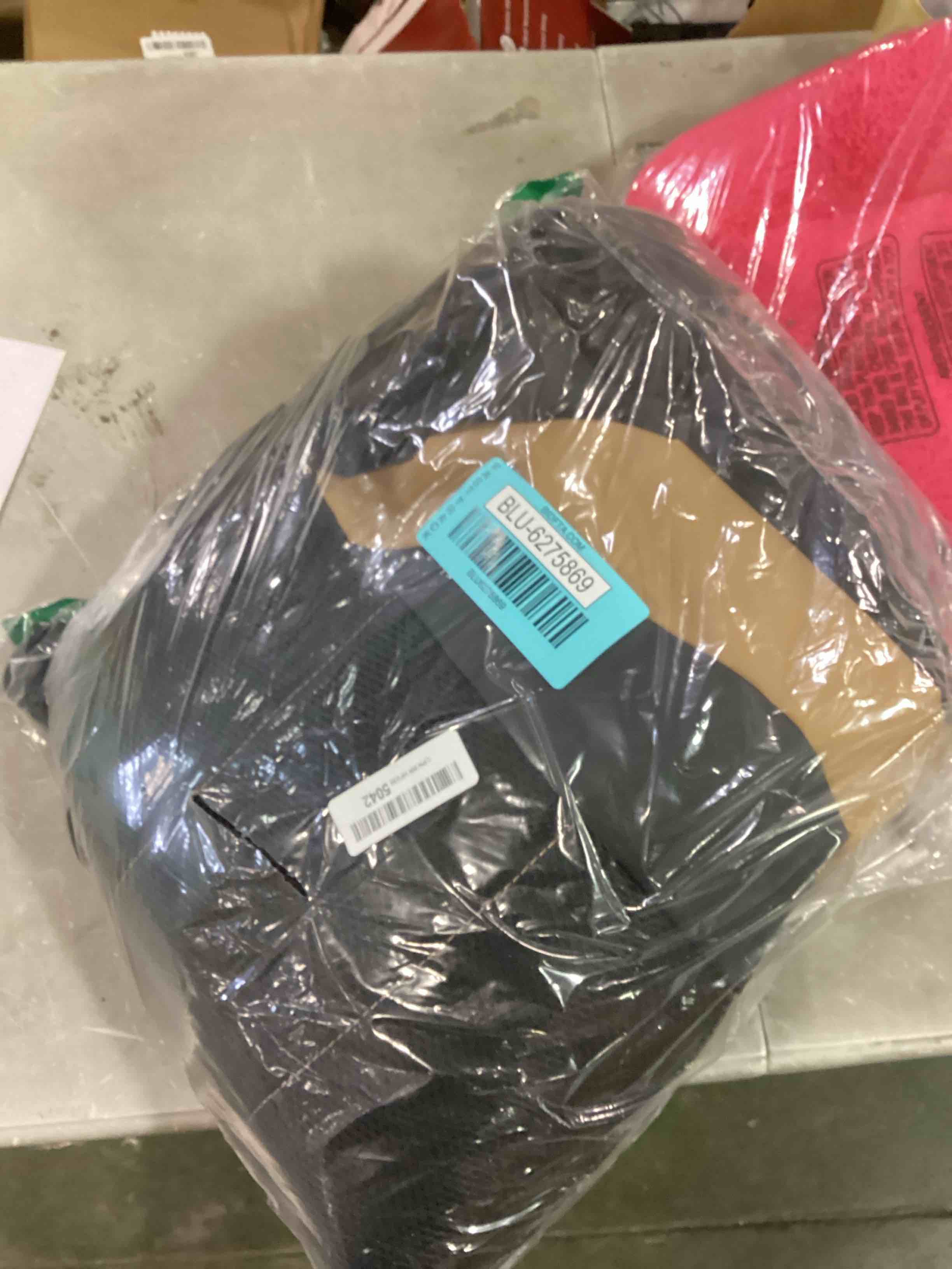 https://s3.amazonaws.com/lotting-images-prod/bidfta/BLU6275869_1713898468245.jpeg