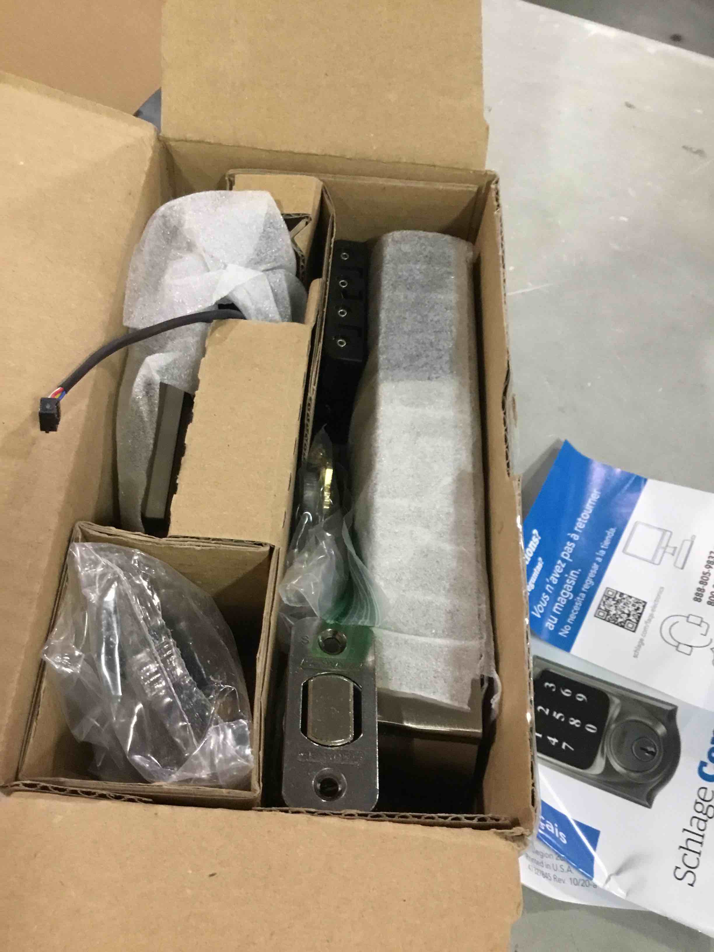 https://s3.amazonaws.com/lotting-images-prod/bidfta/BLU6276298_1714217673174.jpeg