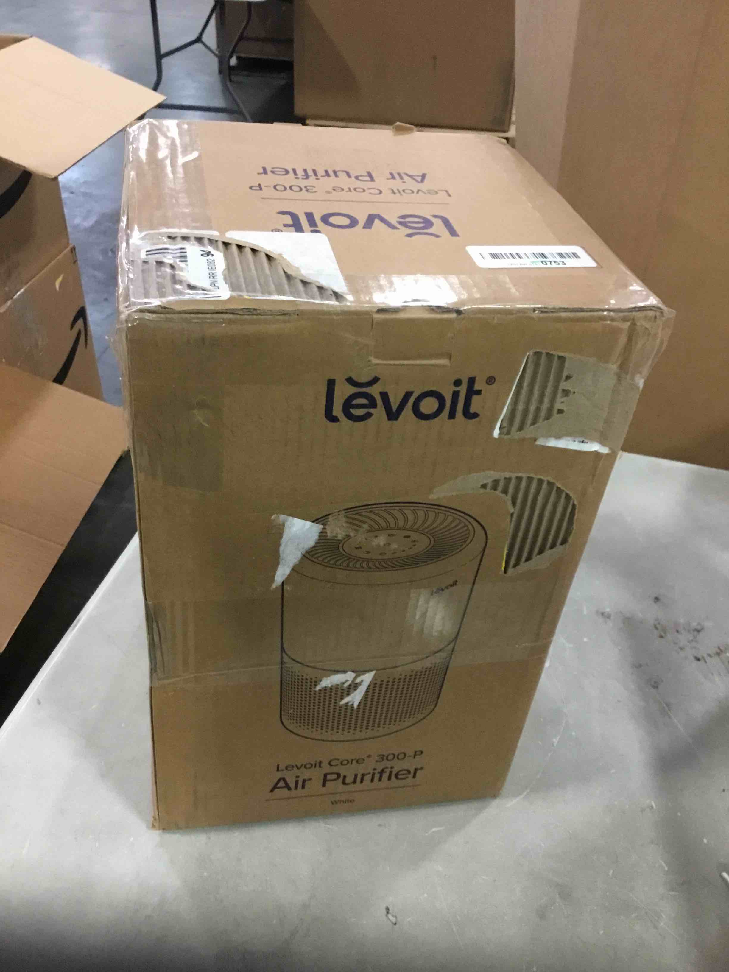 https://s3.amazonaws.com/lotting-images-prod/bidfta/BLU6276331_1714224420762.jpeg