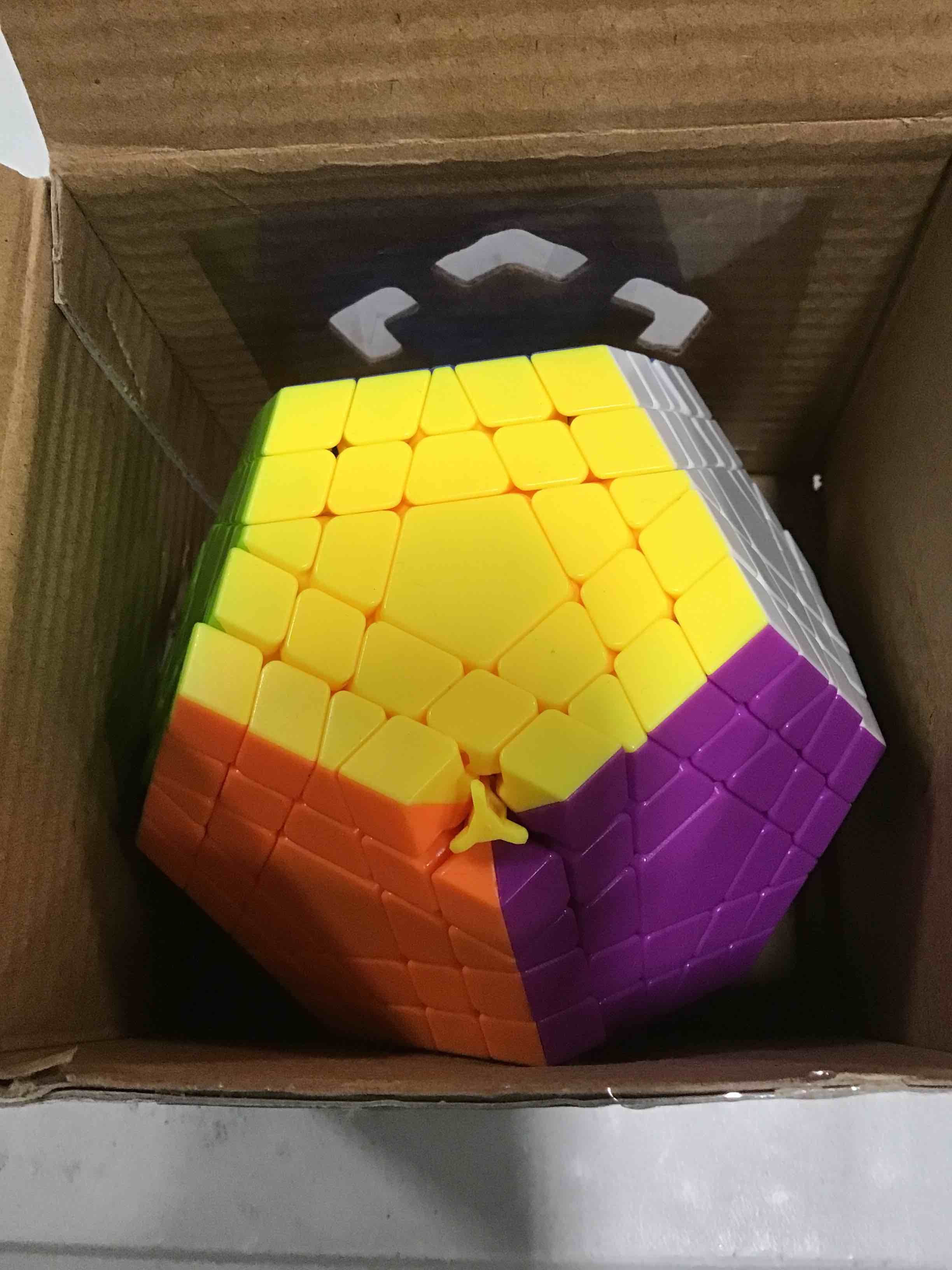 https://s3.amazonaws.com/lotting-images-prod/bidfta/BLU6276849_1712924636484.jpeg