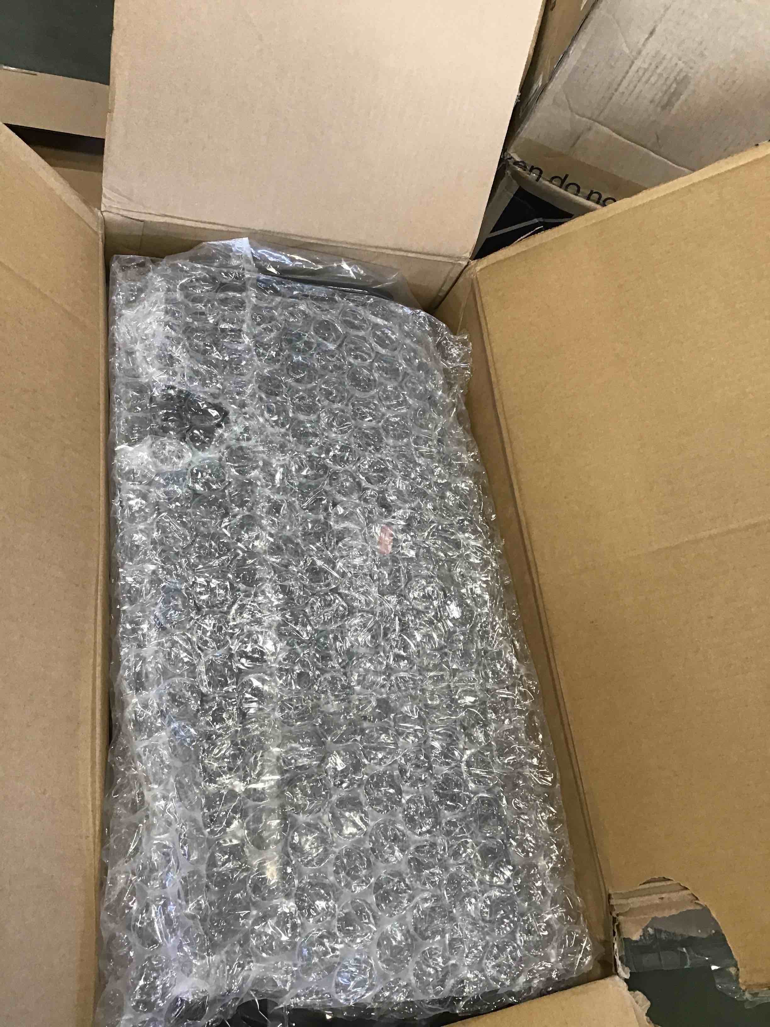 https://s3.amazonaws.com/lotting-images-prod/bidfta/BLU6277301_1713187806791.jpeg