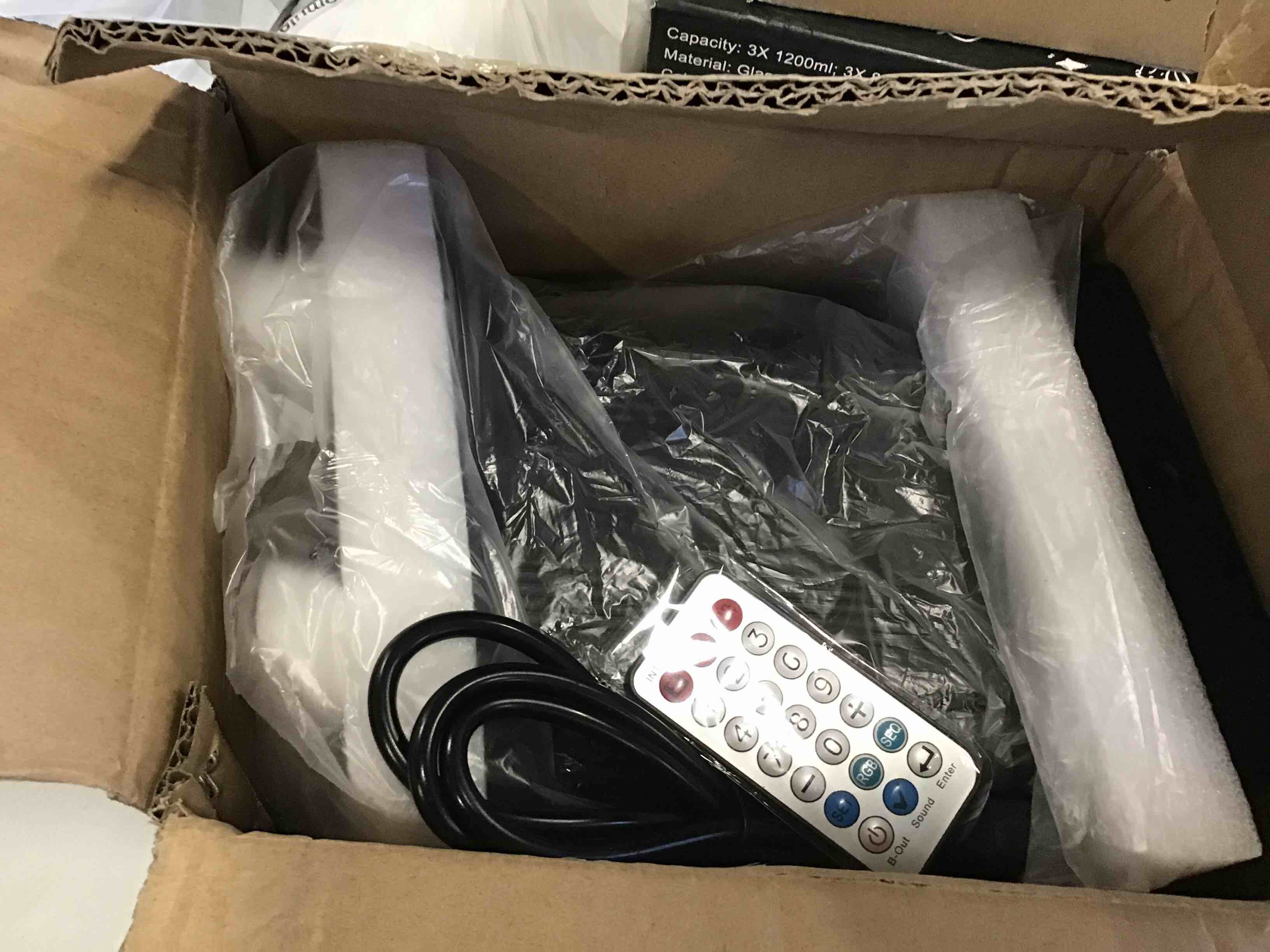 https://s3.amazonaws.com/lotting-images-prod/bidfta/BLU6277505_1713206433959.jpeg