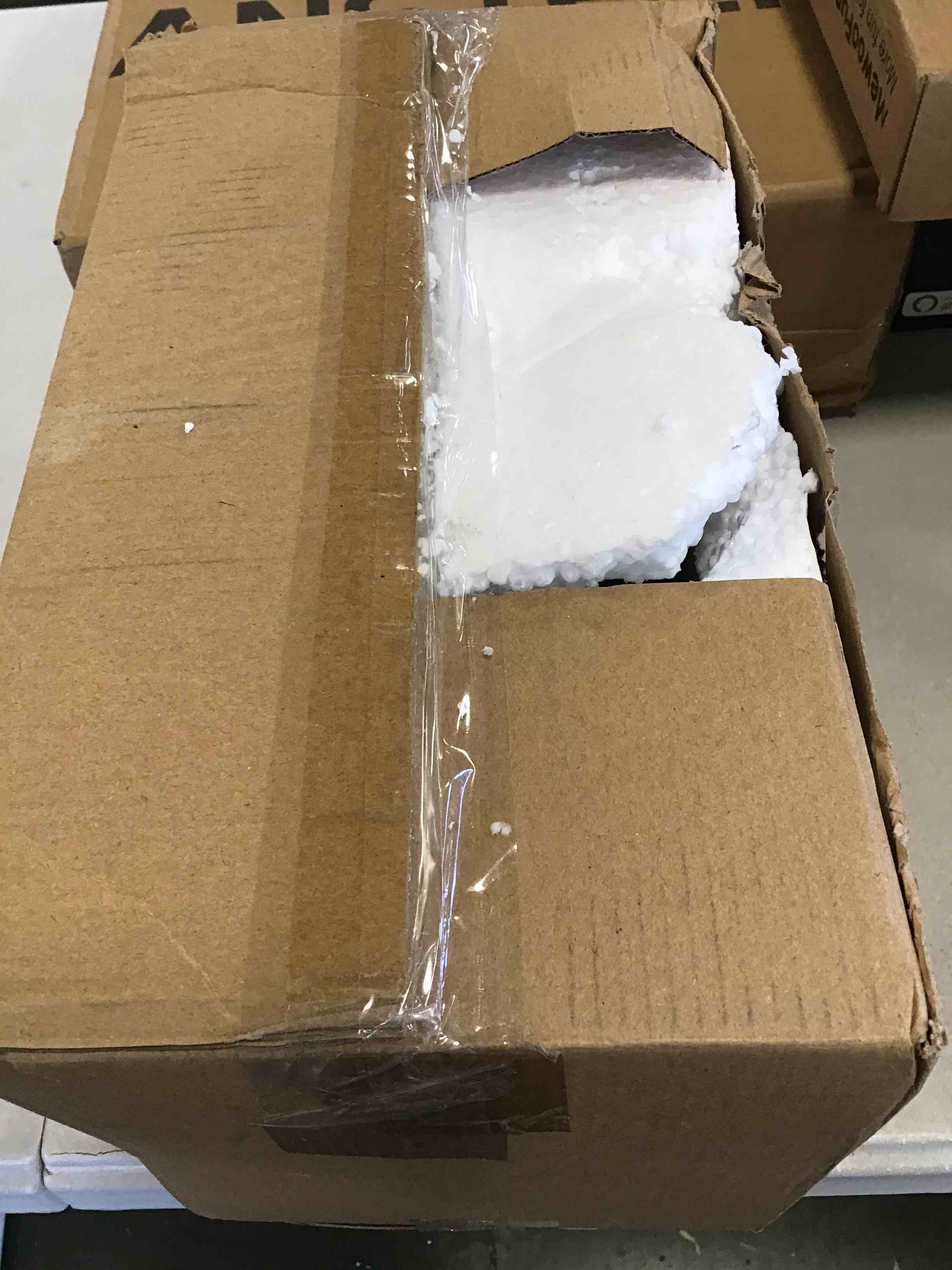 https://s3.amazonaws.com/lotting-images-prod/bidfta/BLU6277897_1713373328790.jpeg