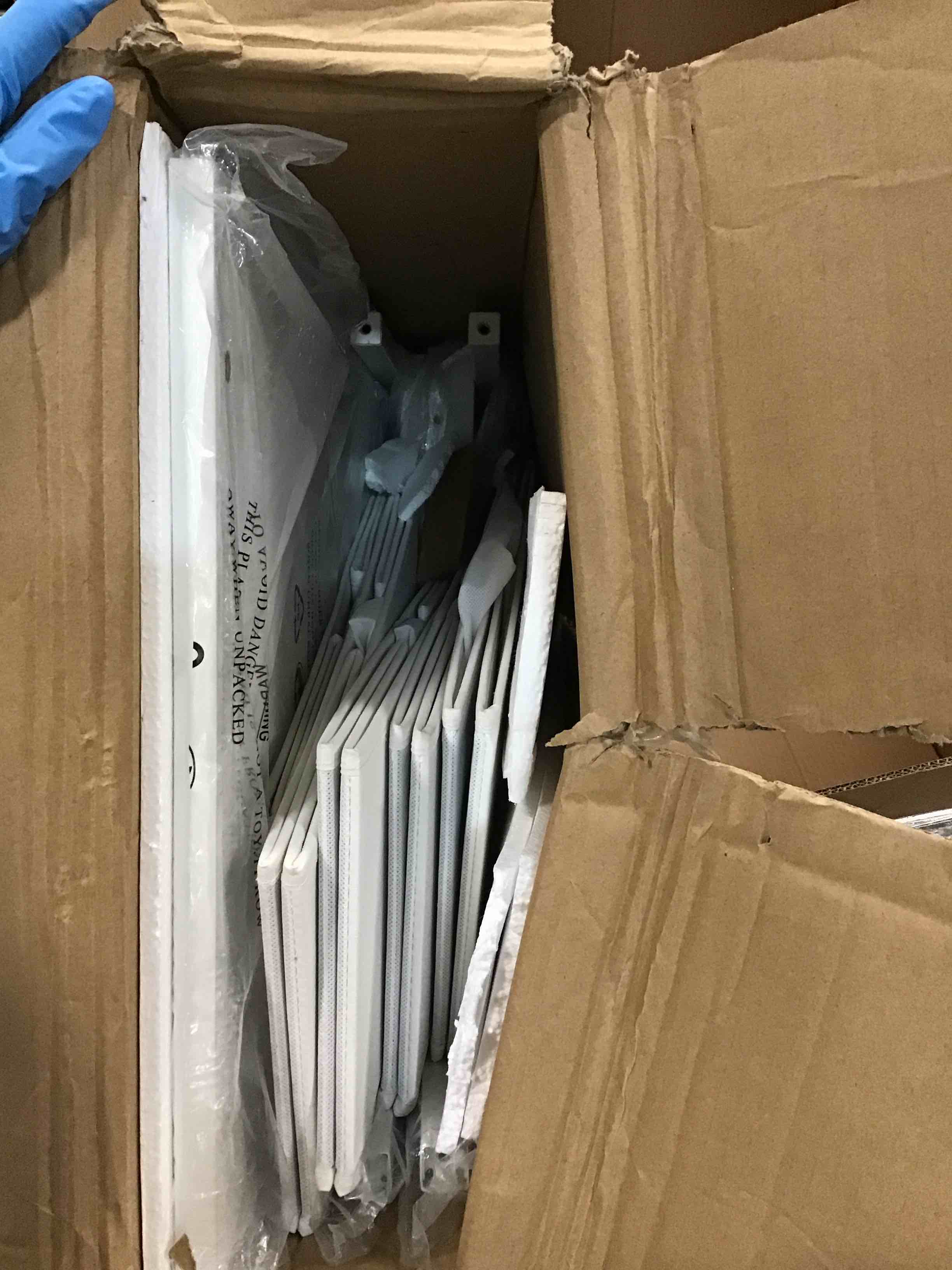 https://s3.amazonaws.com/lotting-images-prod/bidfta/BLU6278798_1713364278423.jpeg